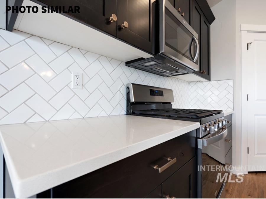 1385 Solstice St Property Photo 14