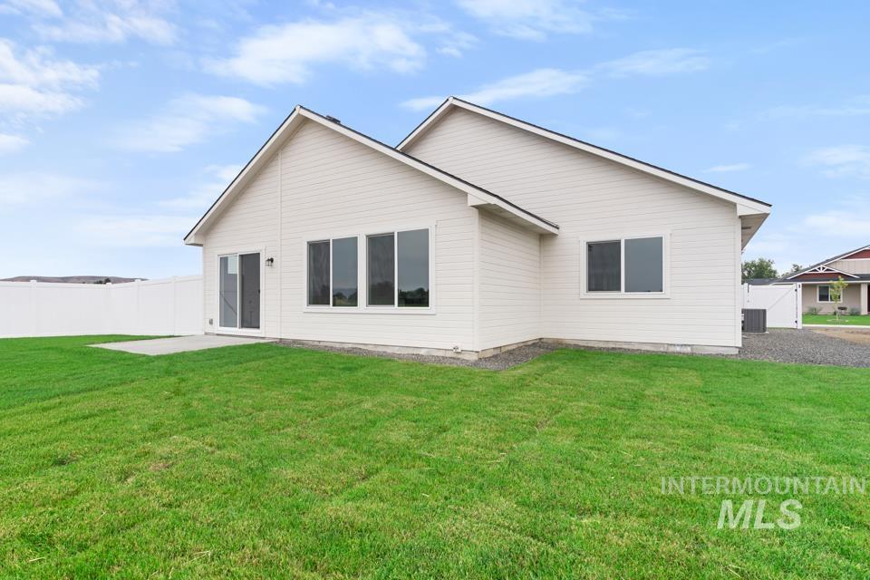 1385 Solstice St Property Photo 31