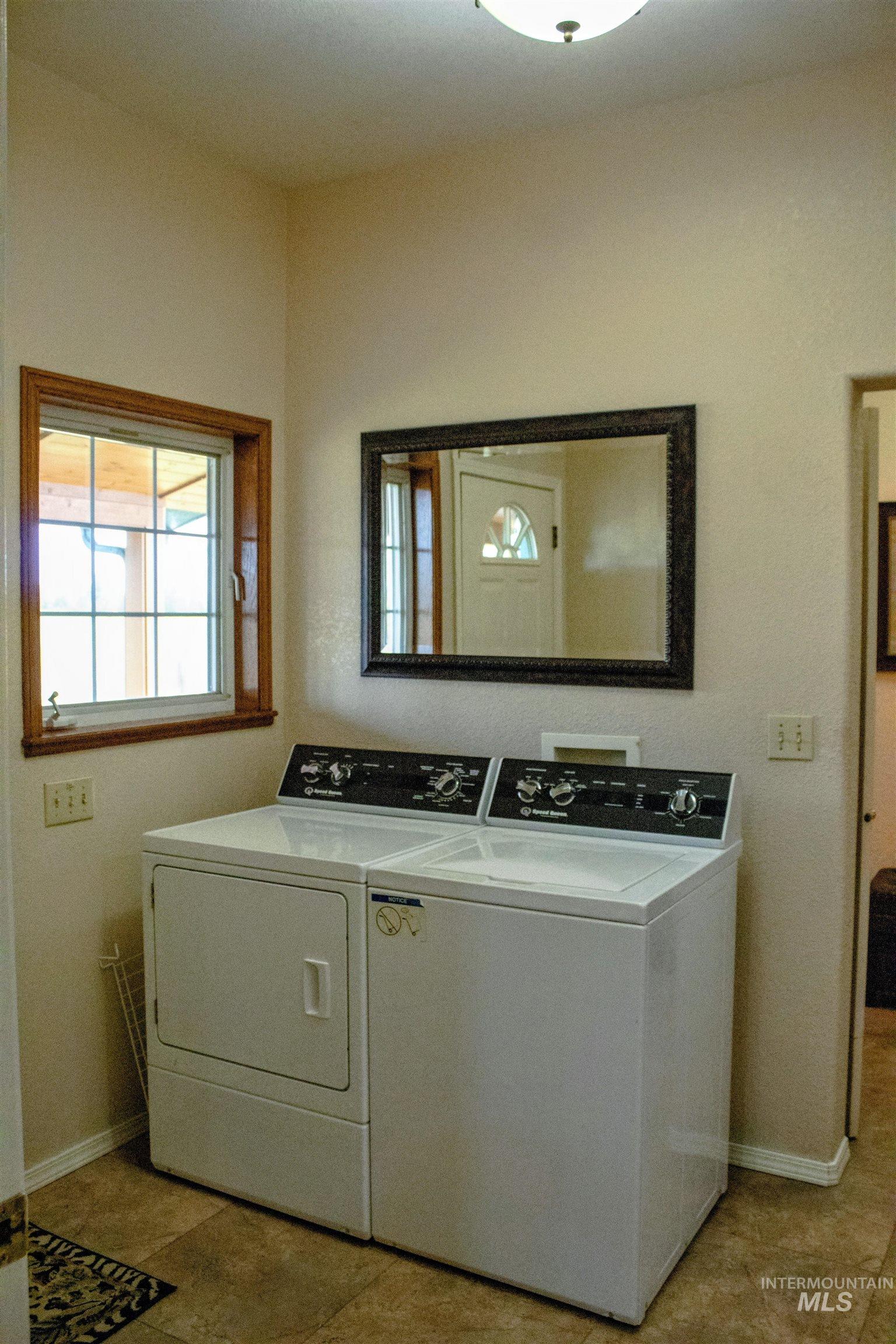 118 Adams Ct Property Photo 20