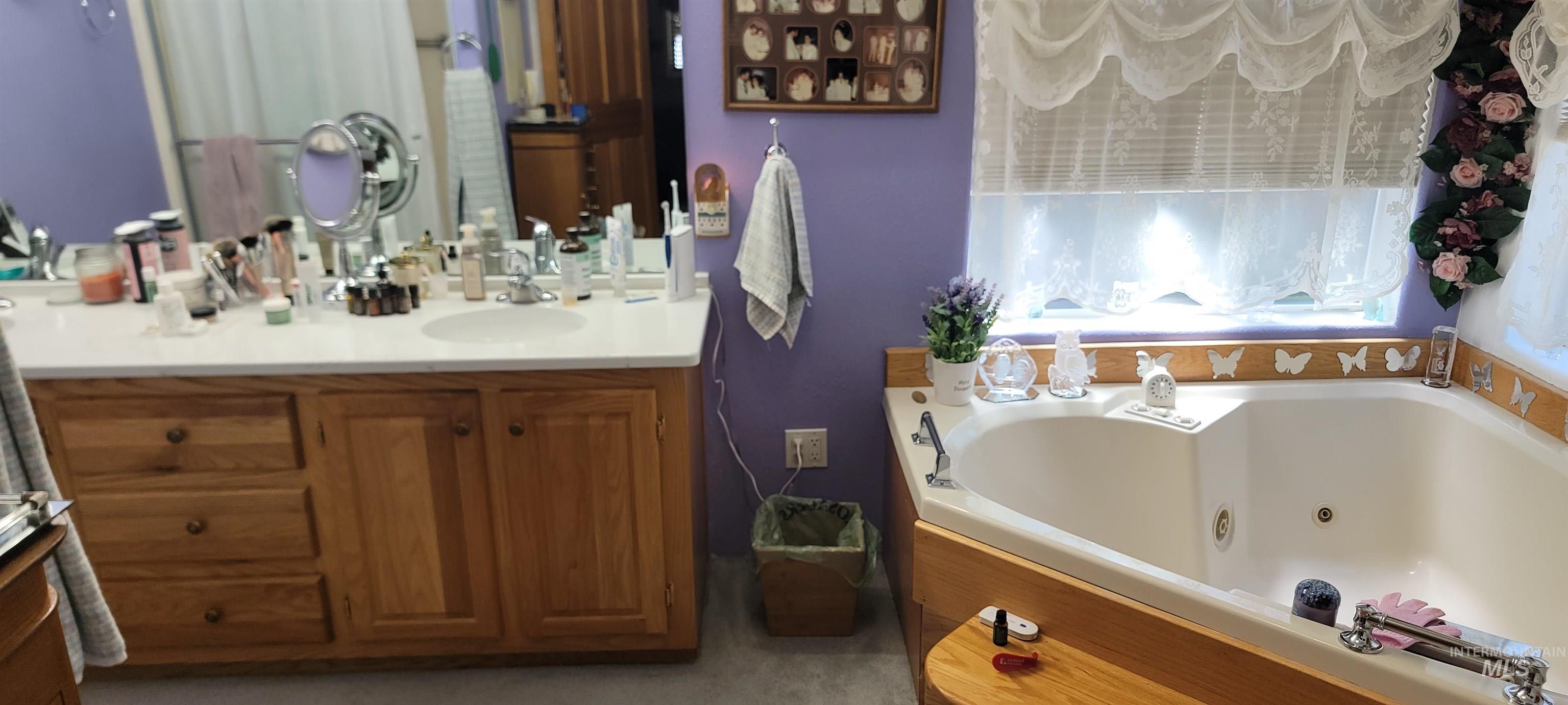 502 4th Property Photo 6