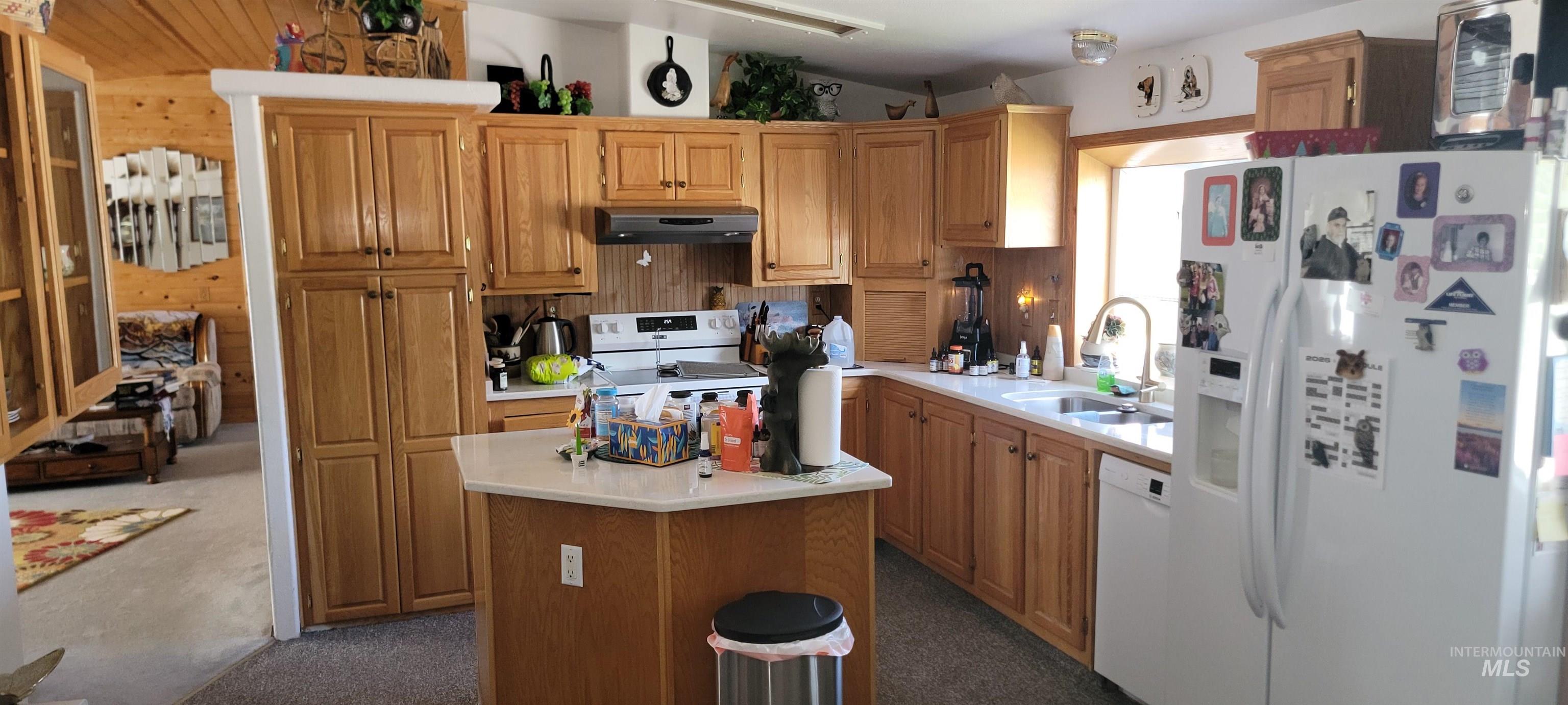 502 4th Property Photo 8