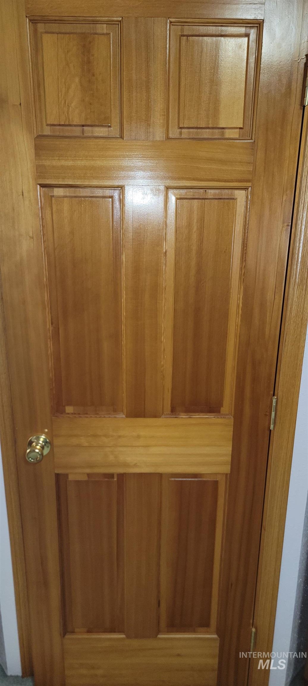 502 4th Property Photo 13