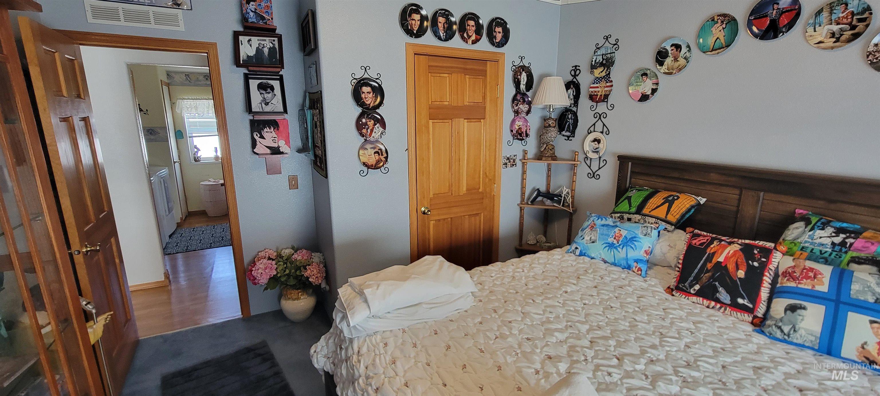 502 4th Property Photo 16