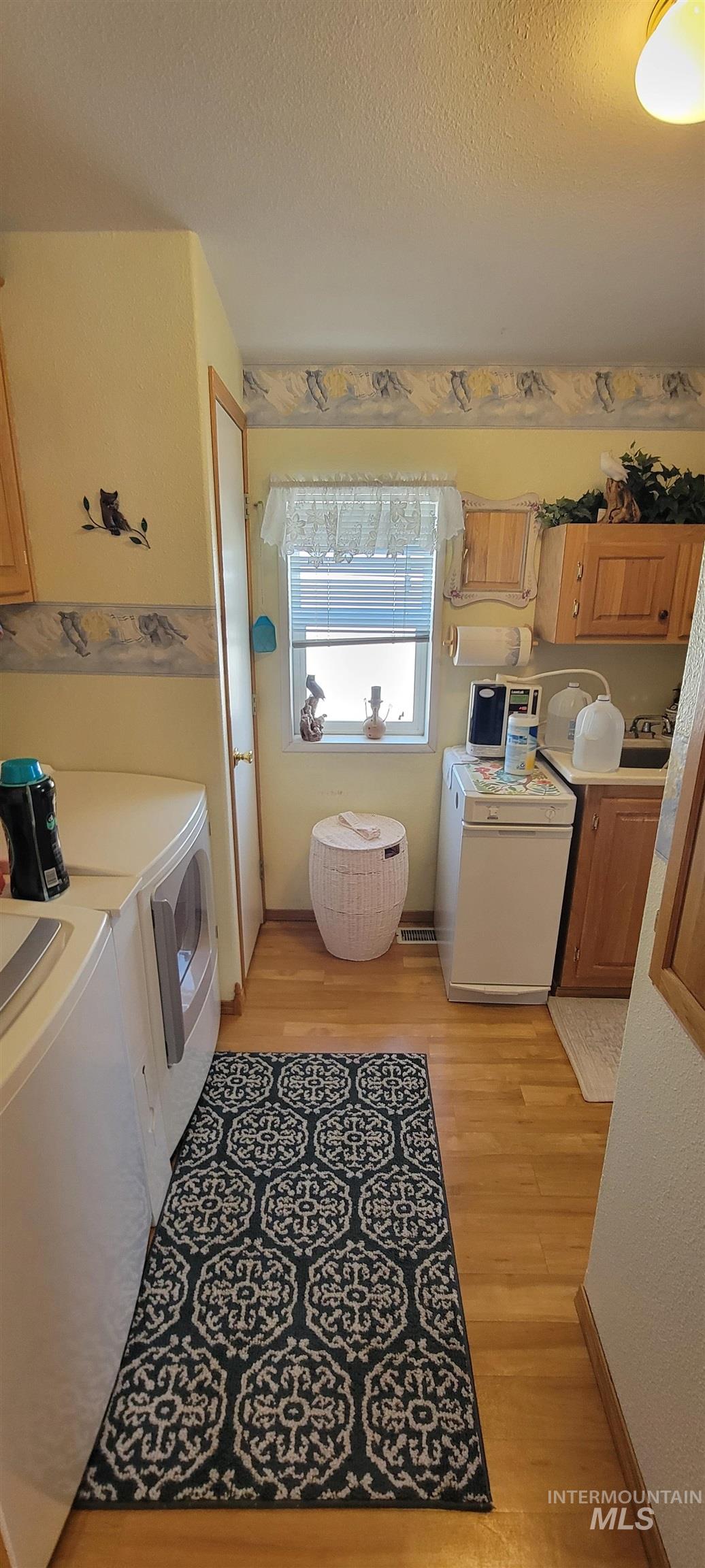 502 4th Property Photo 19