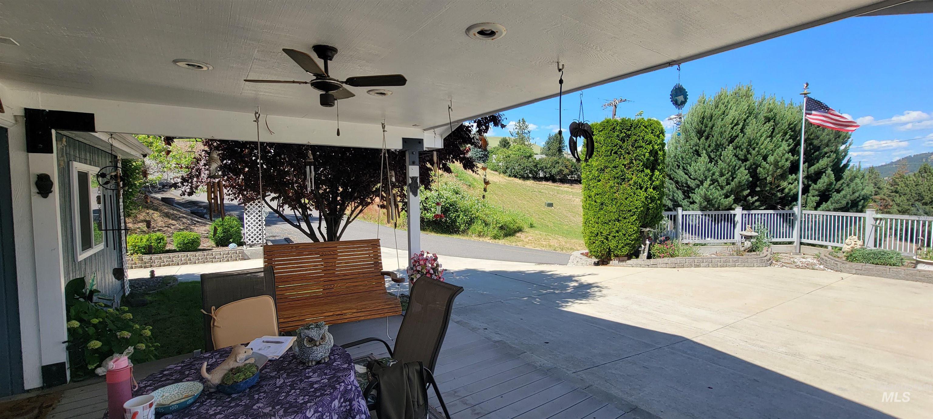 502 4th Property Photo 21