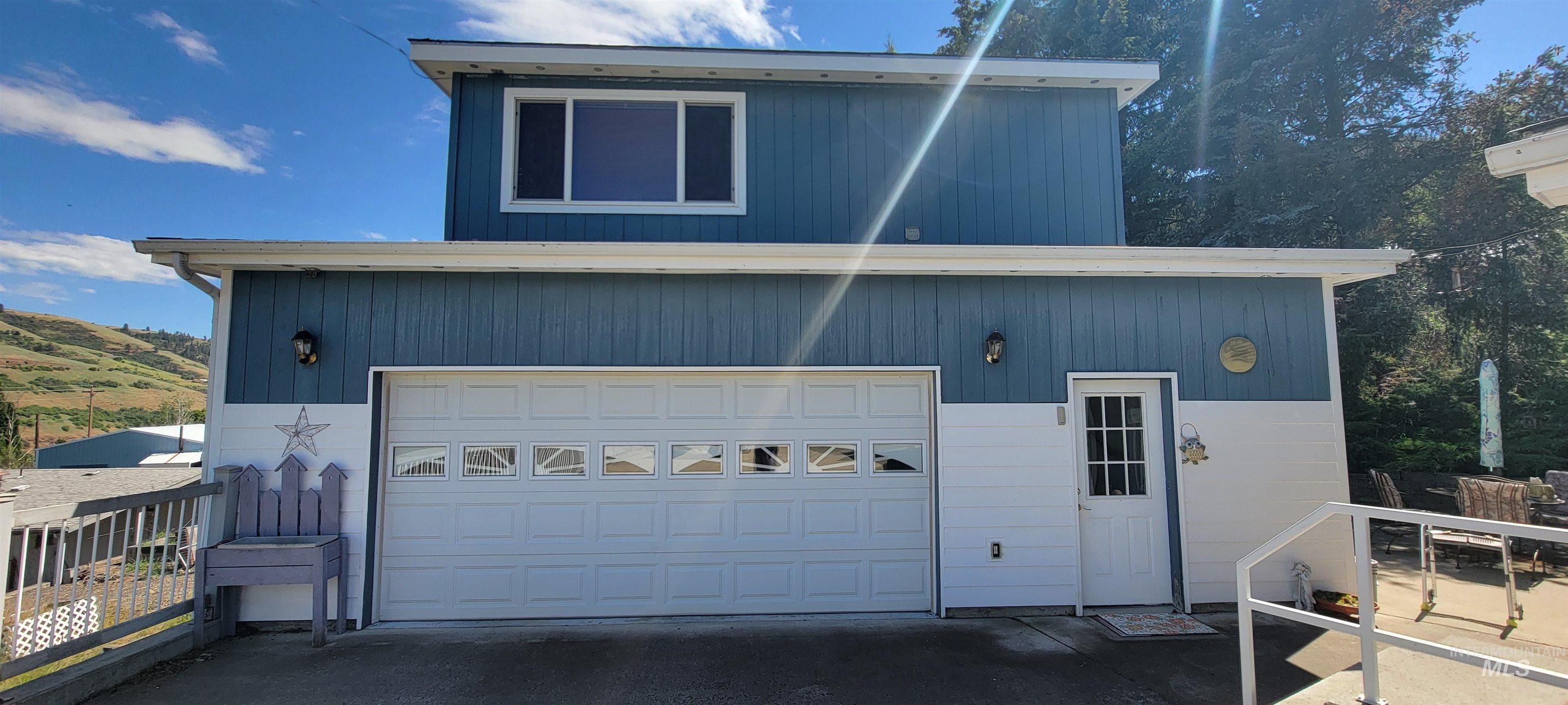 502 4th Property Photo 27