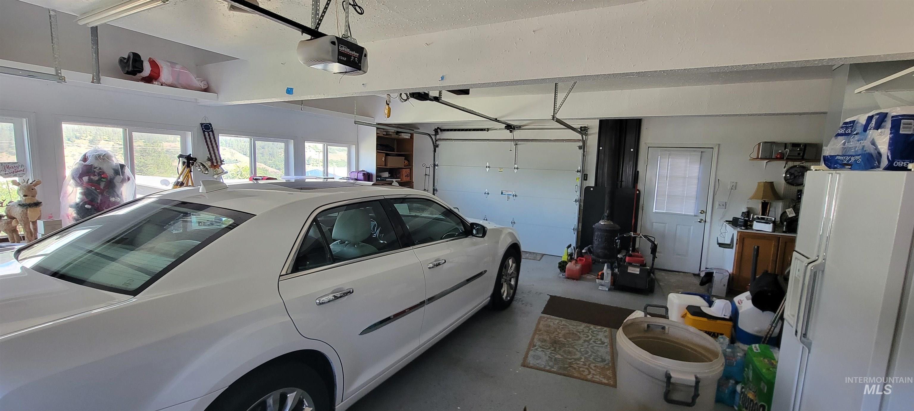 502 4th Property Photo 29