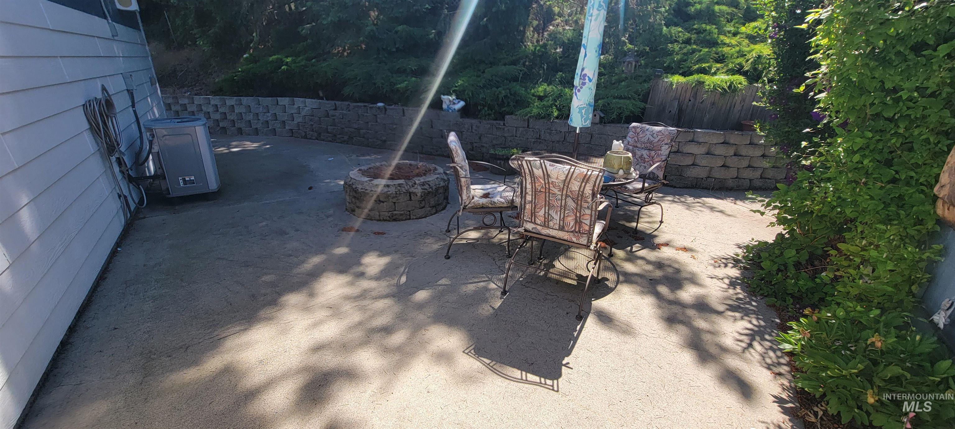 502 4th Property Photo 38