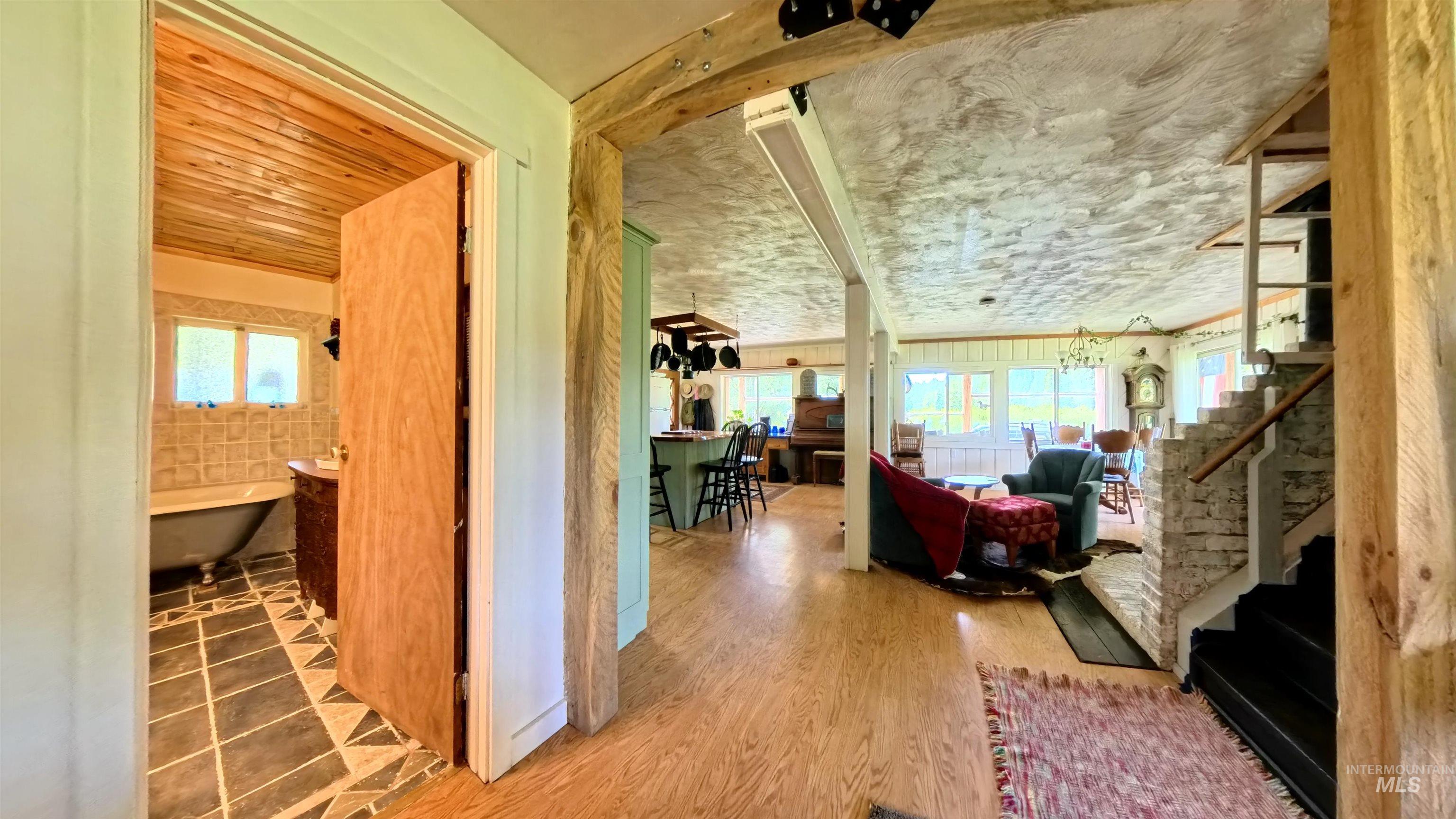 1401 Forks Rd Property Photo 15