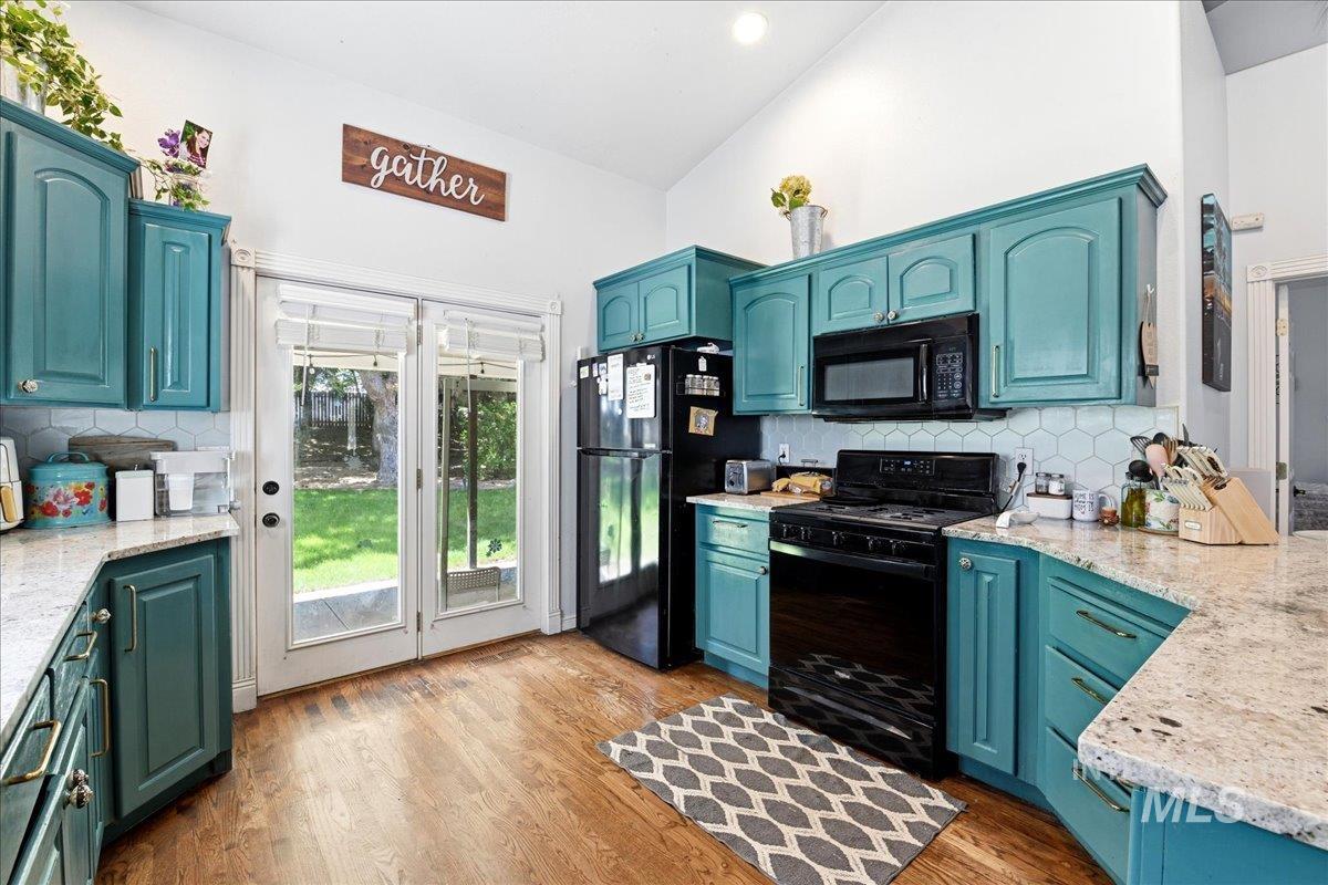 23157 Forest Hills Loop Property Photo 13