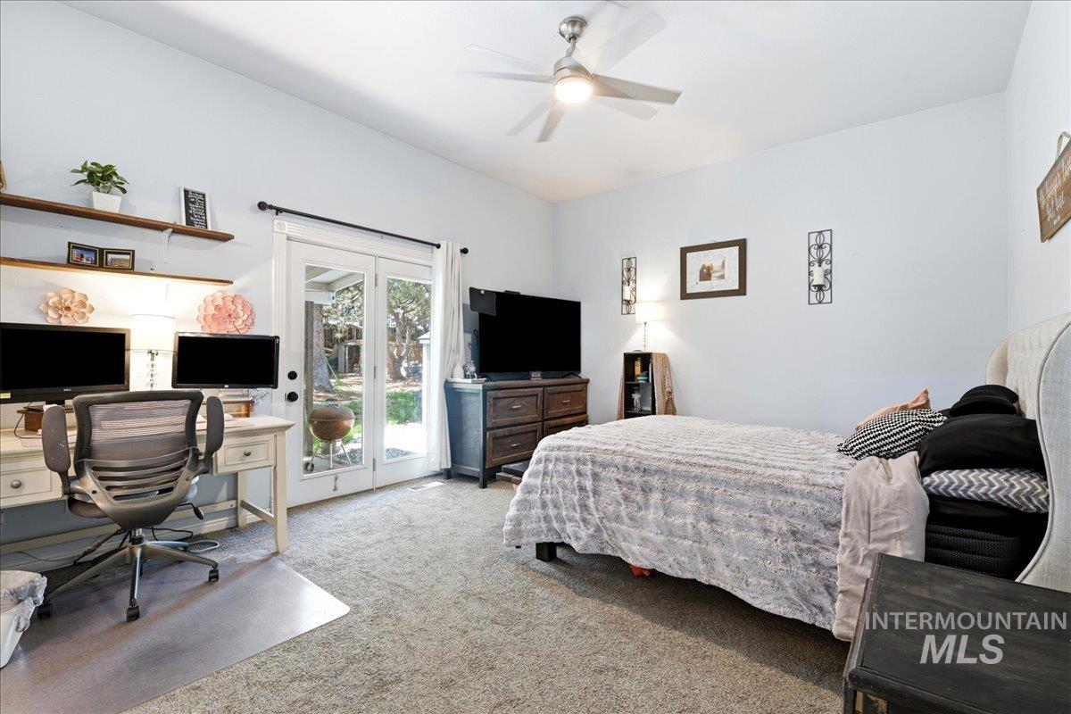 23157 Forest Hills Loop Property Photo 18