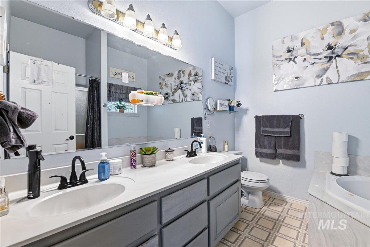 23157 Forest Hills Loop Property Photo 20