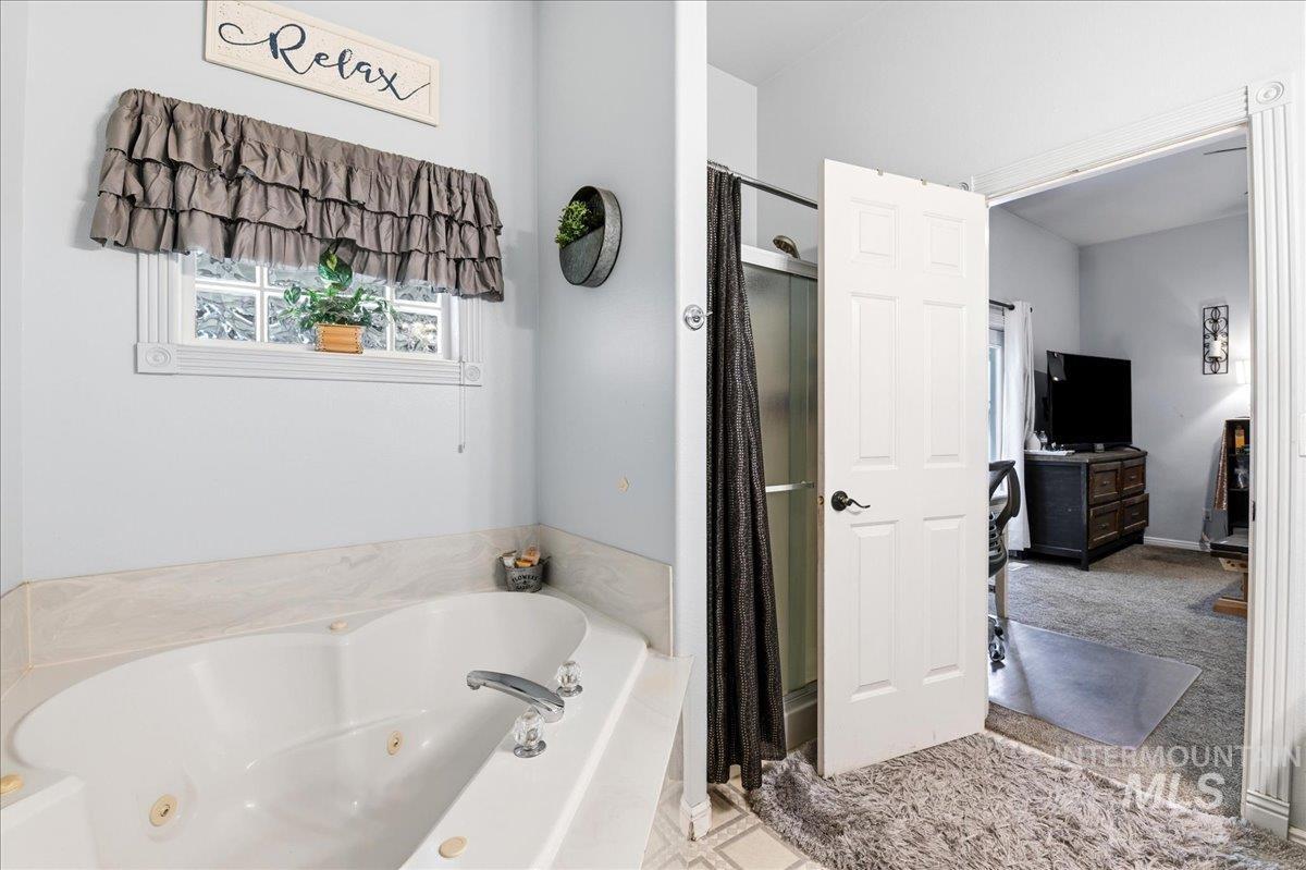 23157 Forest Hills Loop Property Photo 21