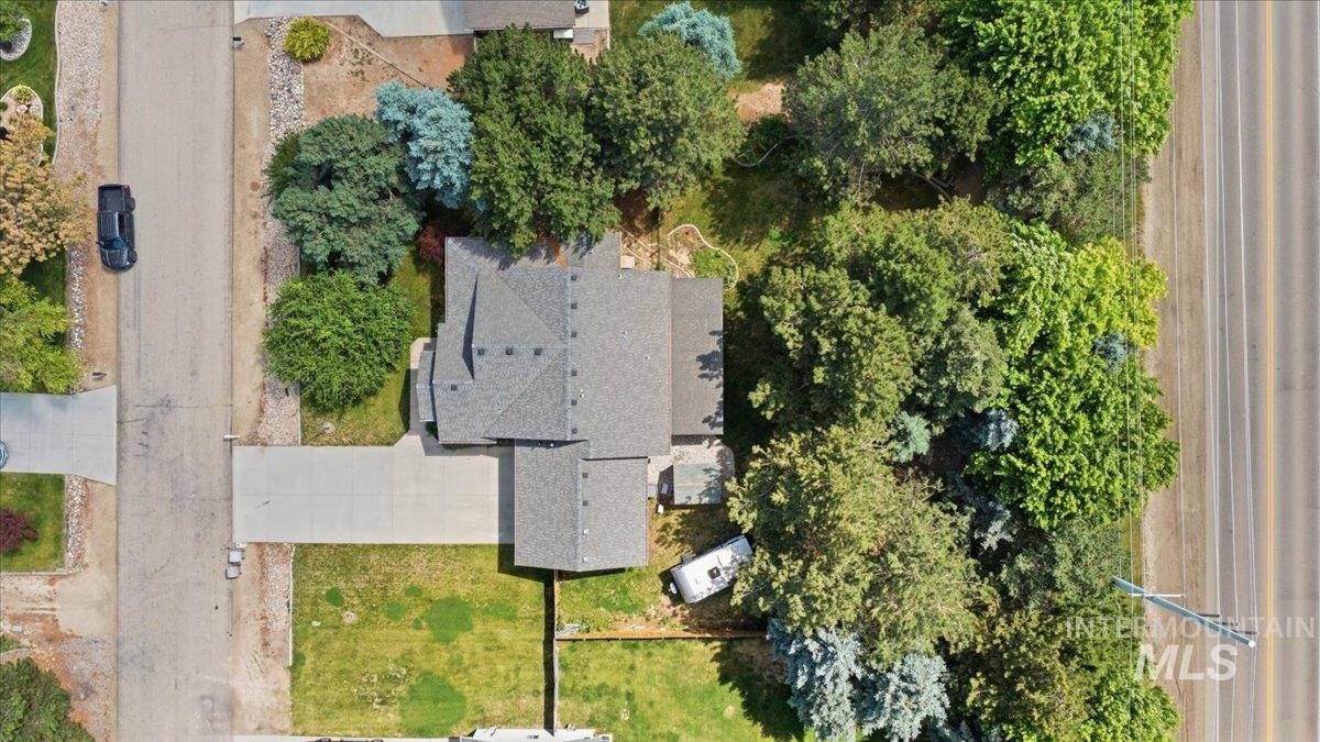 23157 Forest Hills Loop Property Photo 36