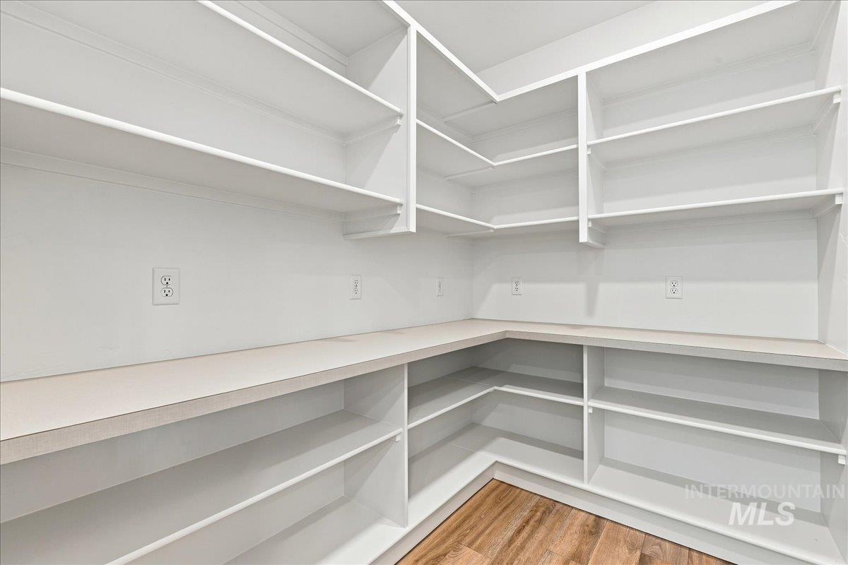 6403 N Barholm Ln Property Photo 17