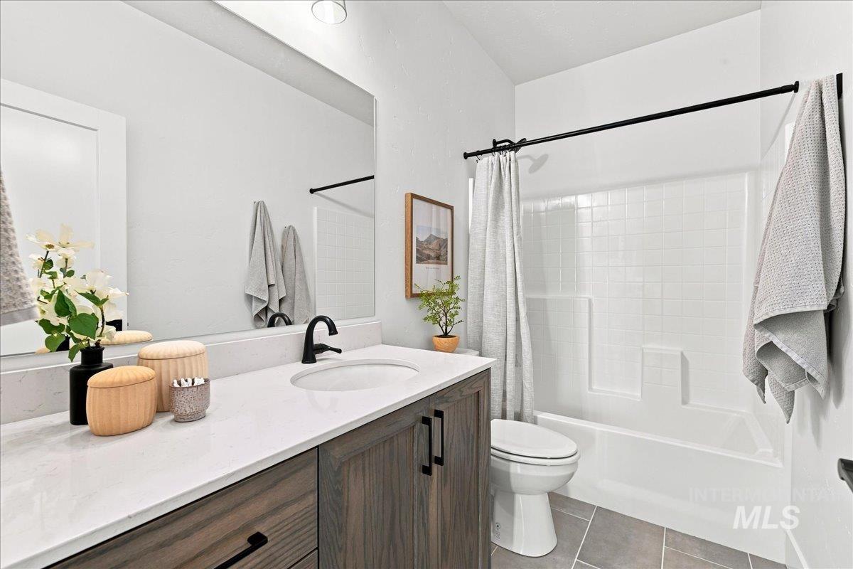 6403 N Barholm Ln Property Photo 28