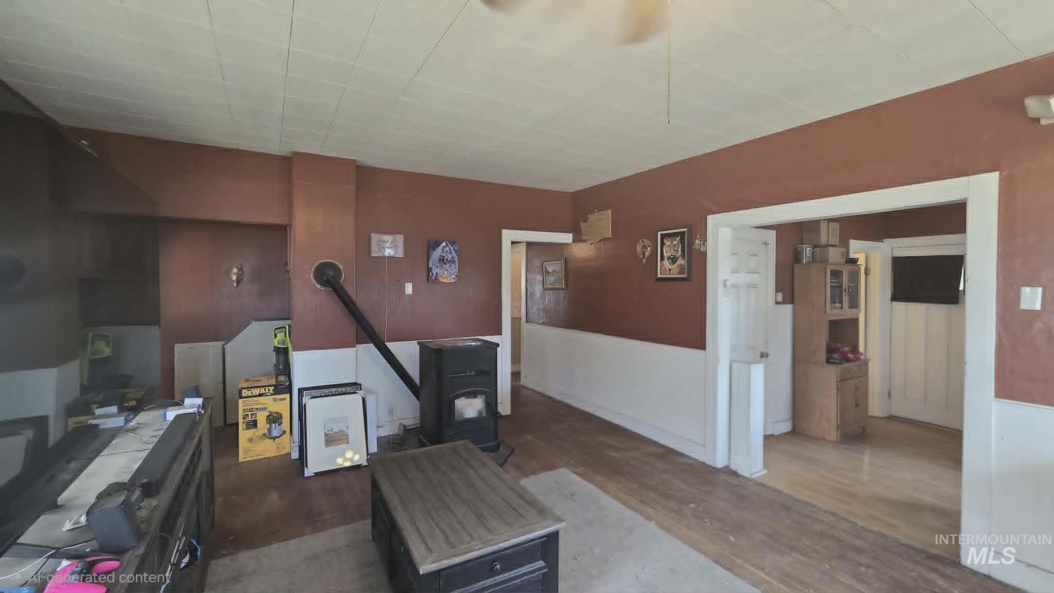 1212 Main Street Property Photo 3