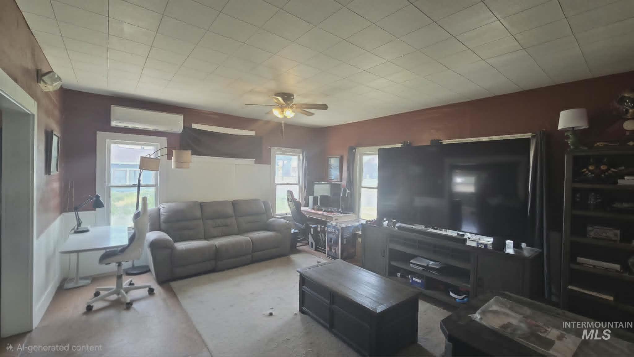1212 Main Street Property Photo 4