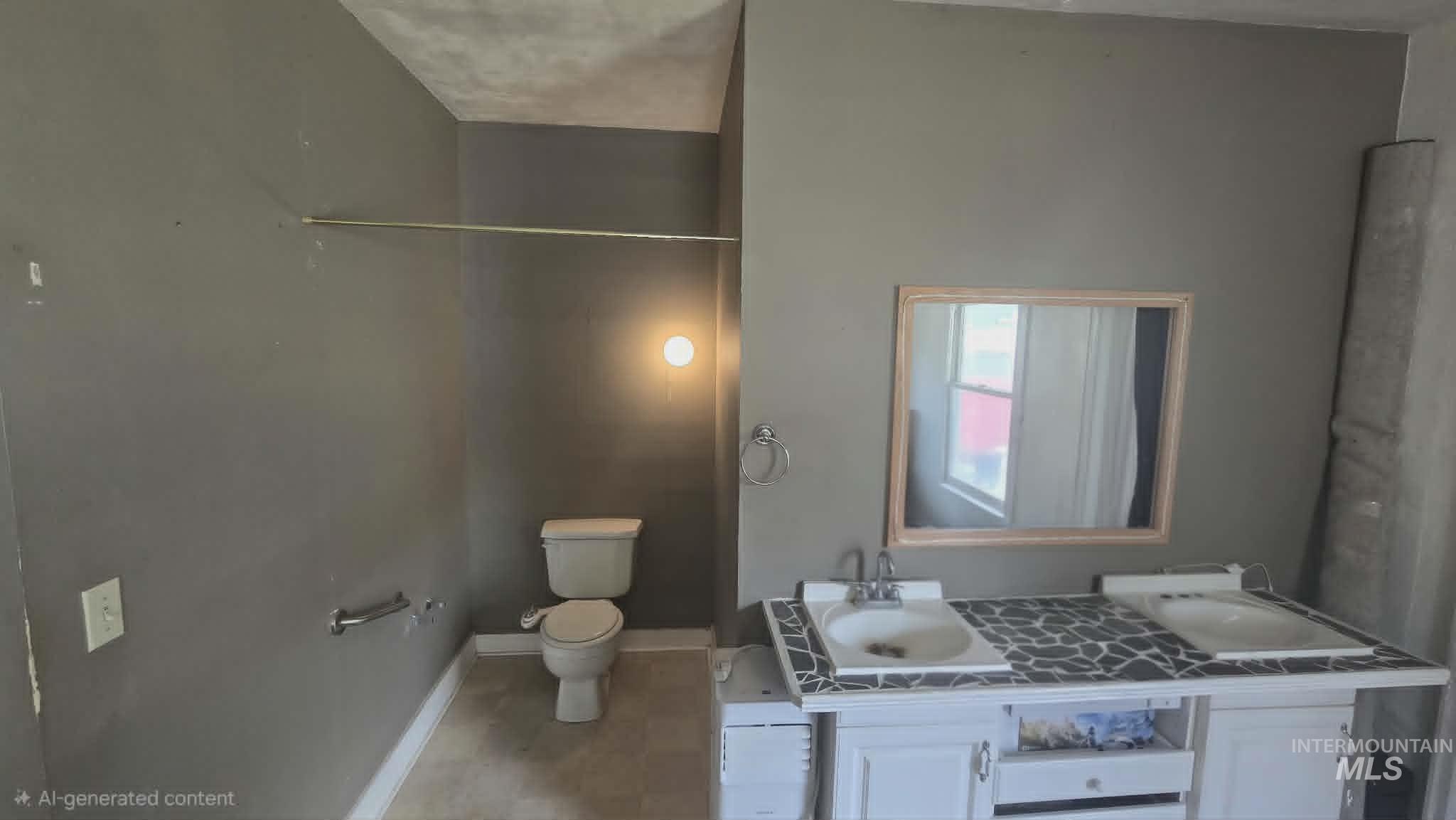 1212 Main Street Property Photo 9