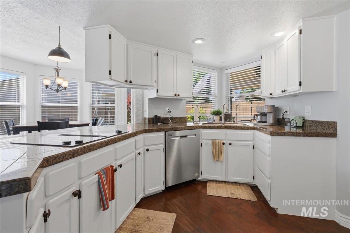 9881 W Alliance Drive Property Photo 18