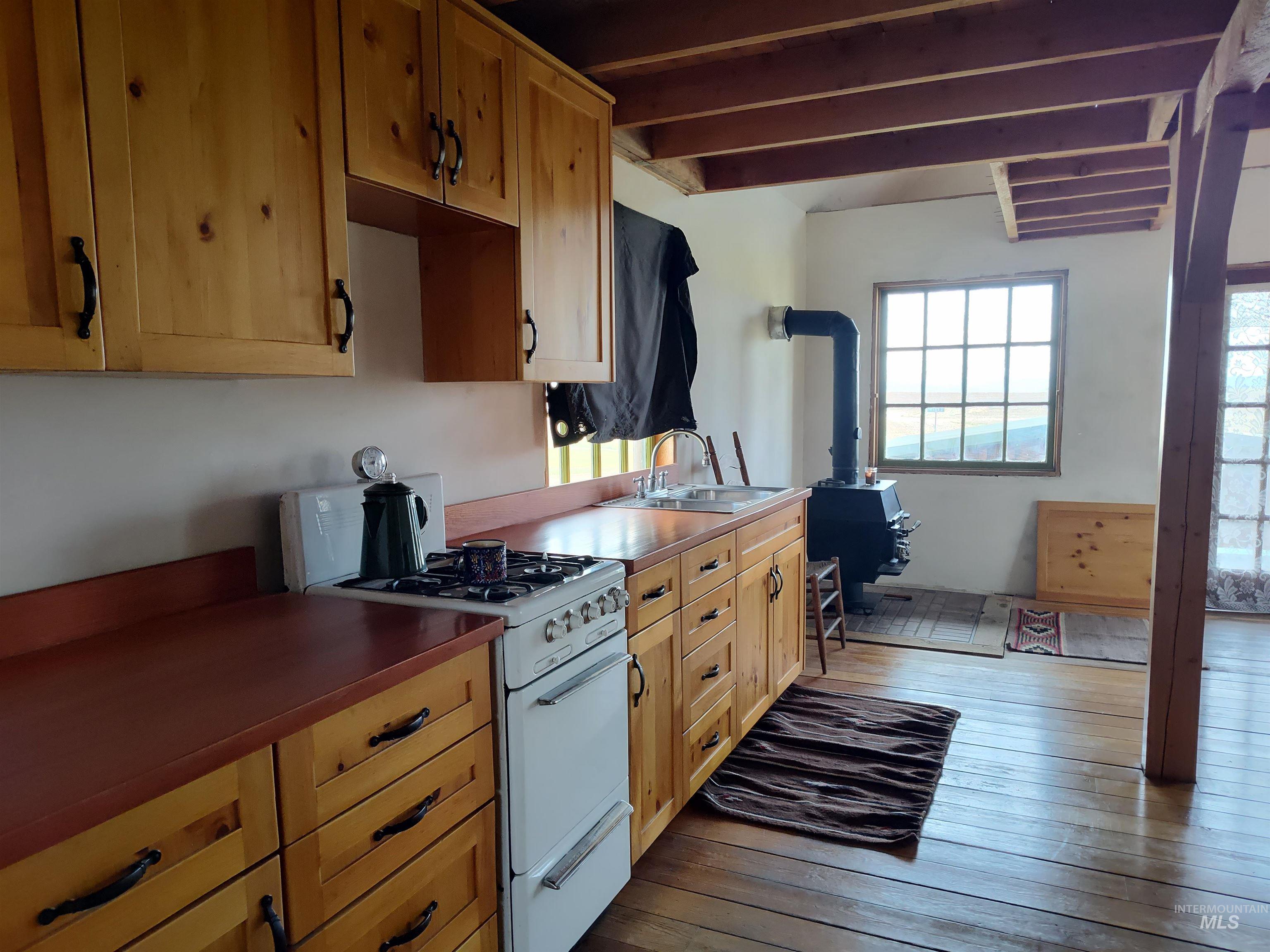 118 Elliott Avenue Property Photo 3