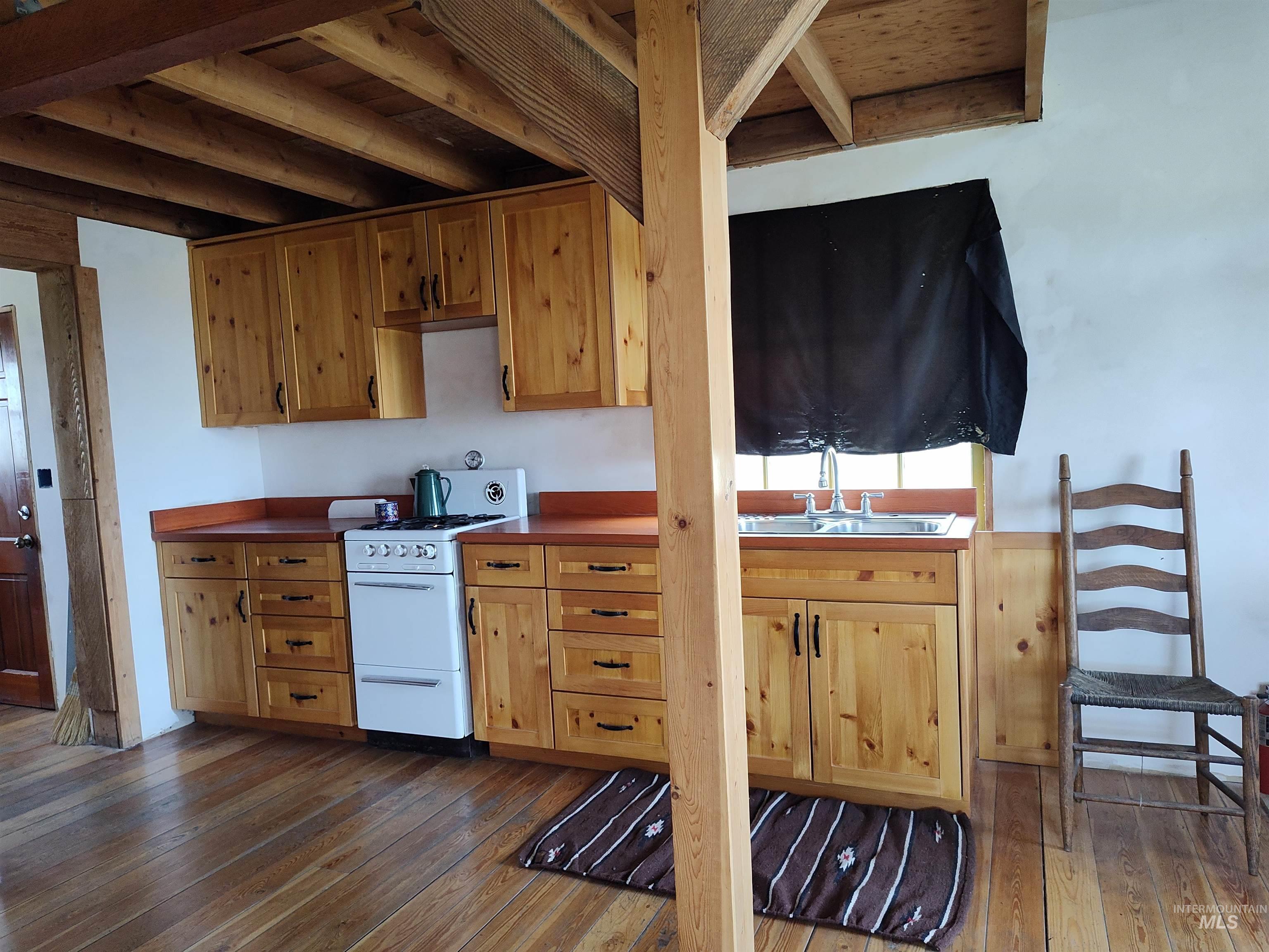 118 Elliott Avenue Property Photo 6