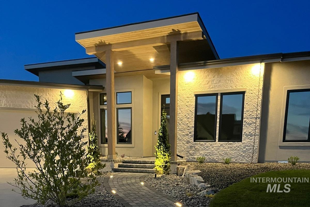 445 Joy Avenue Property Photo 3