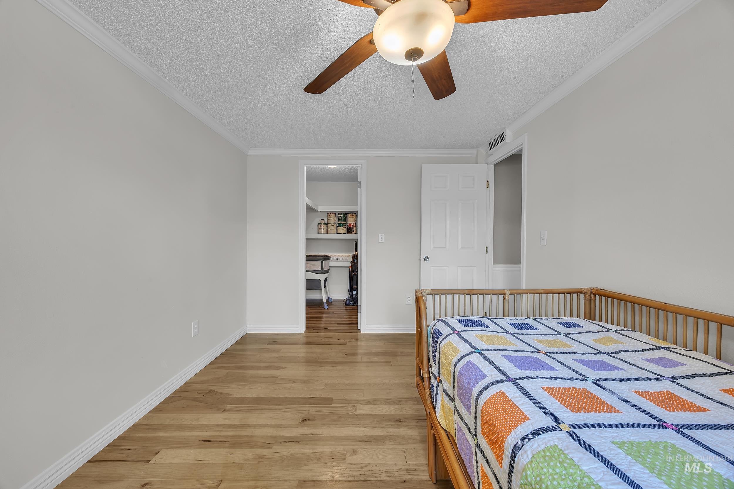 5711 W Elmer St. Property Photo 15
