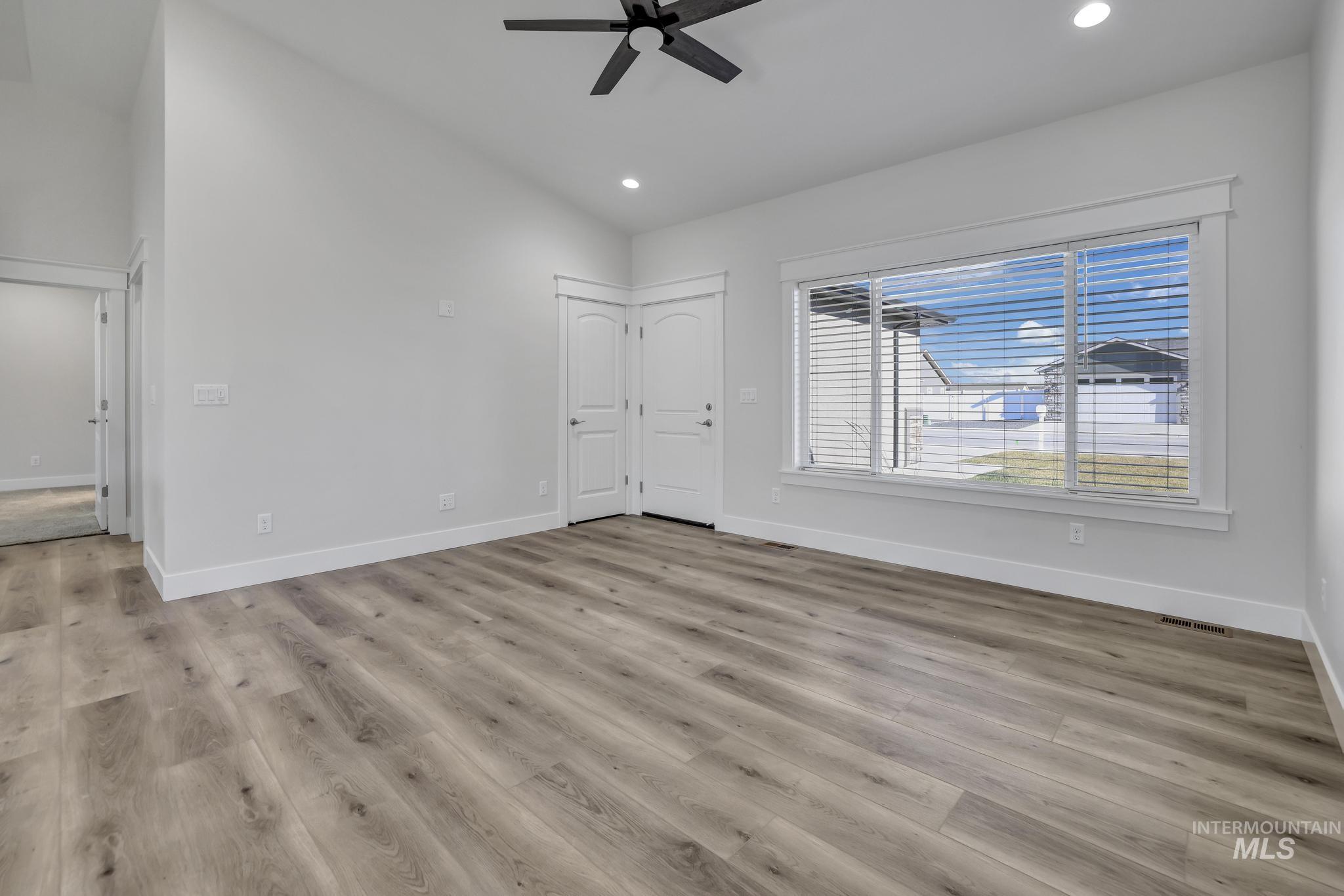 1427 Haizlee Way Property Photo 16