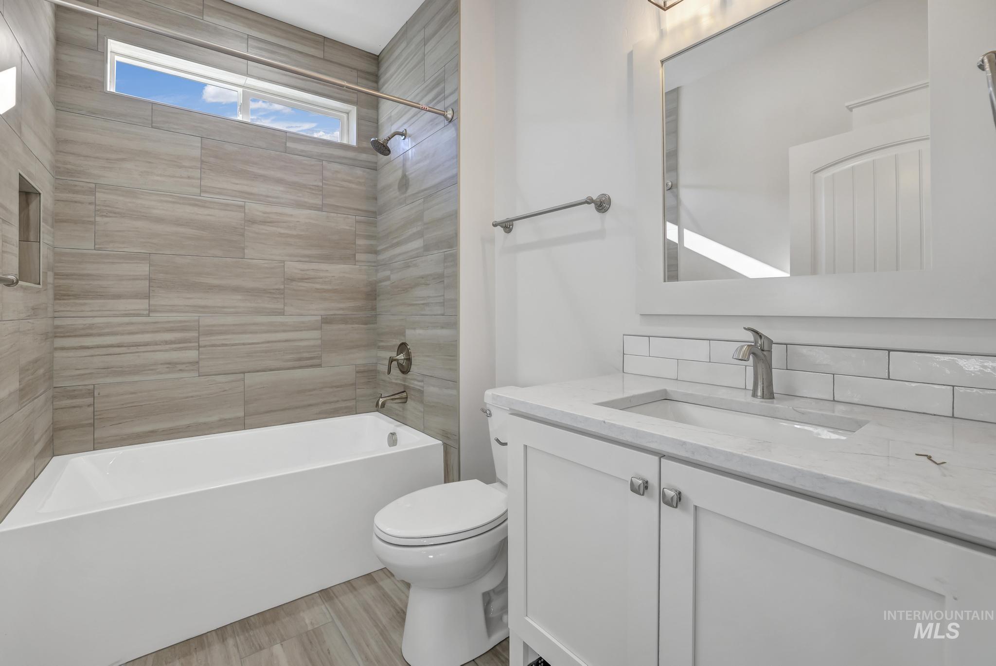 1427 Haizlee Way Property Photo 21