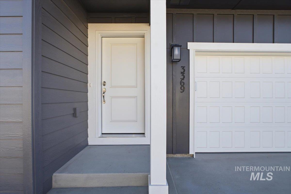 3369 W Caddisfly St. Property Photo 2