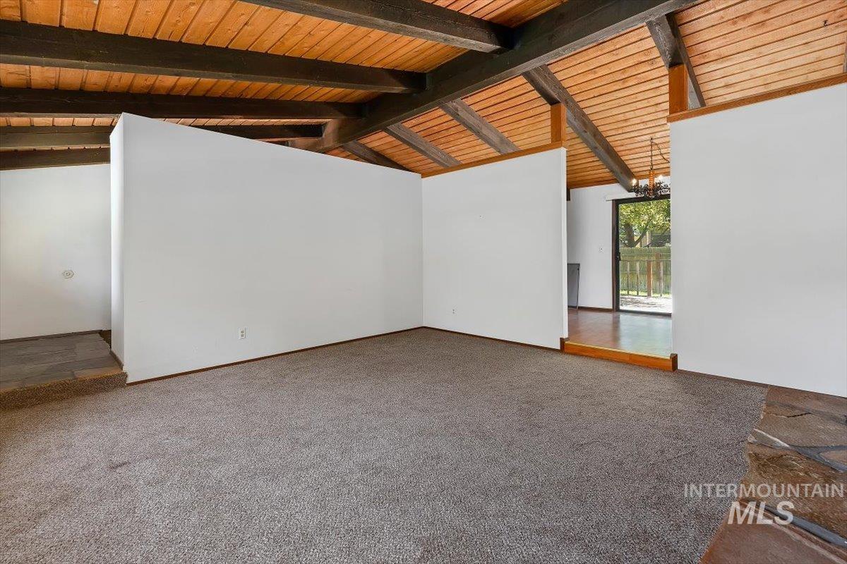 786 Meadows Drive Property Photo 10