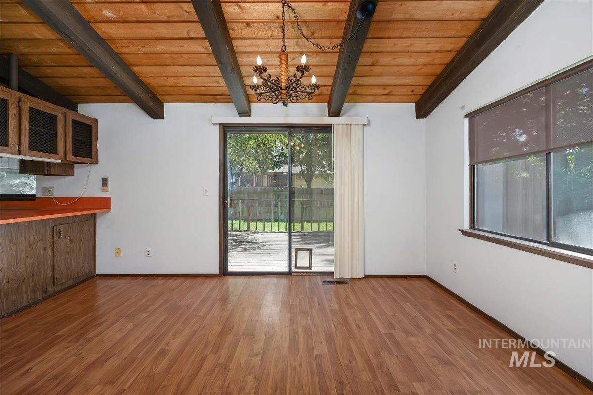 786 Meadows Drive Property Photo 11