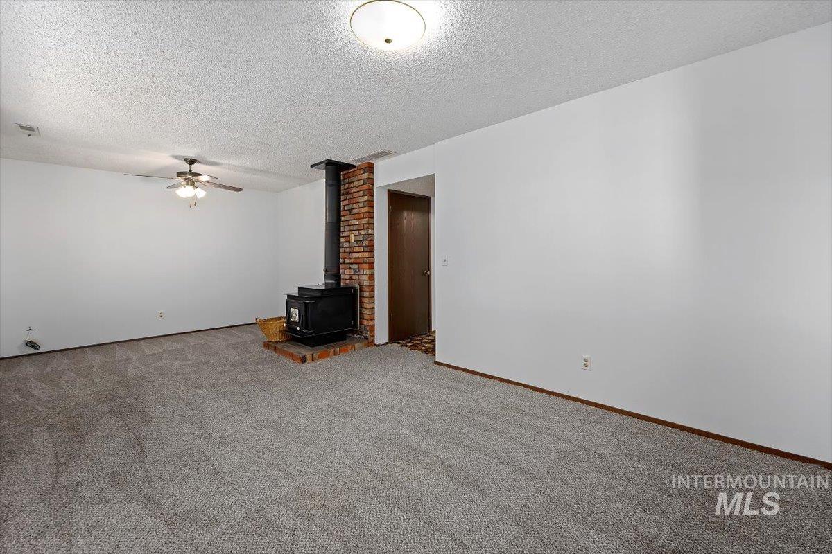 786 Meadows Drive Property Photo 16