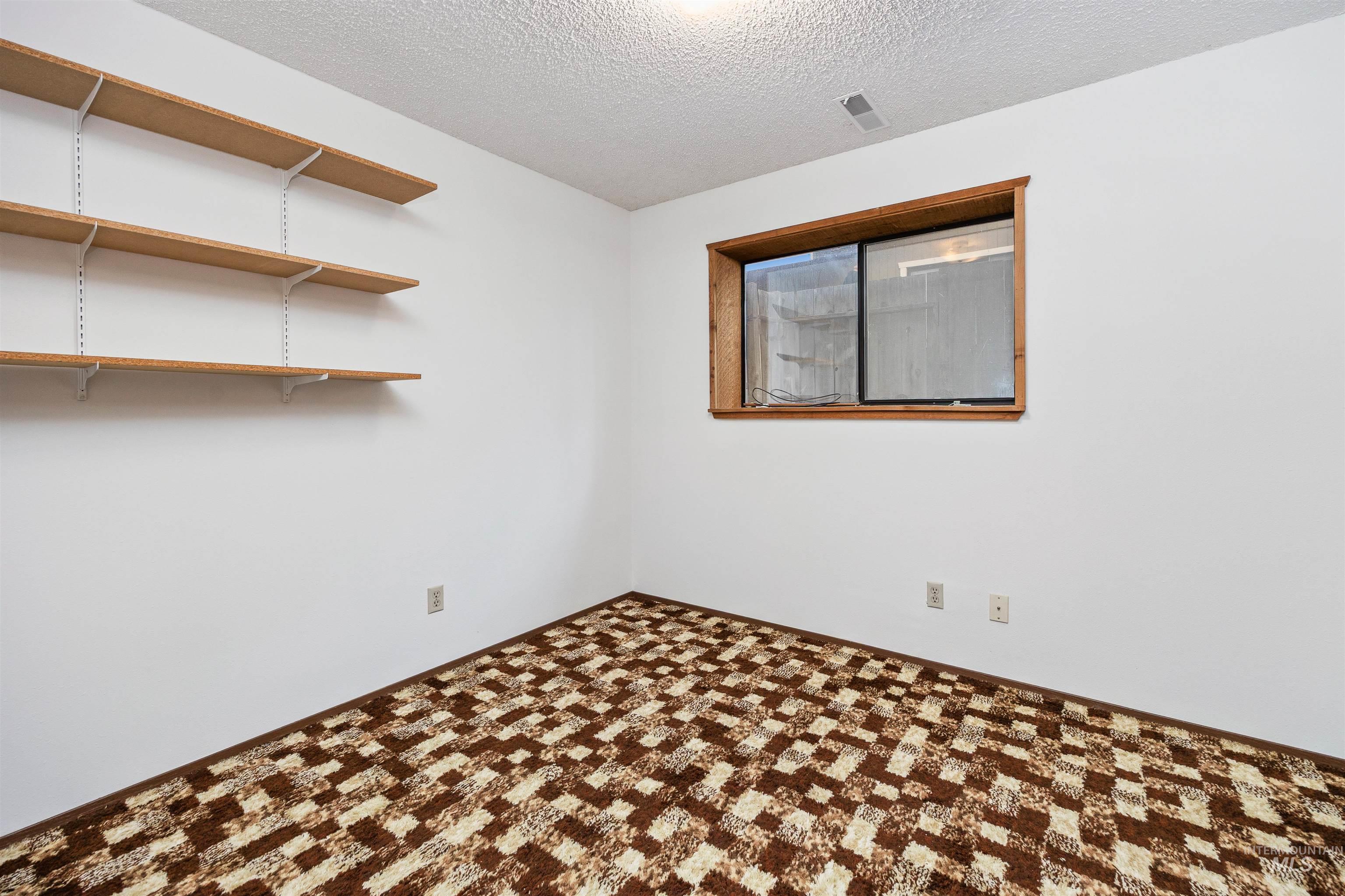 786 Meadows Drive Property Photo 19