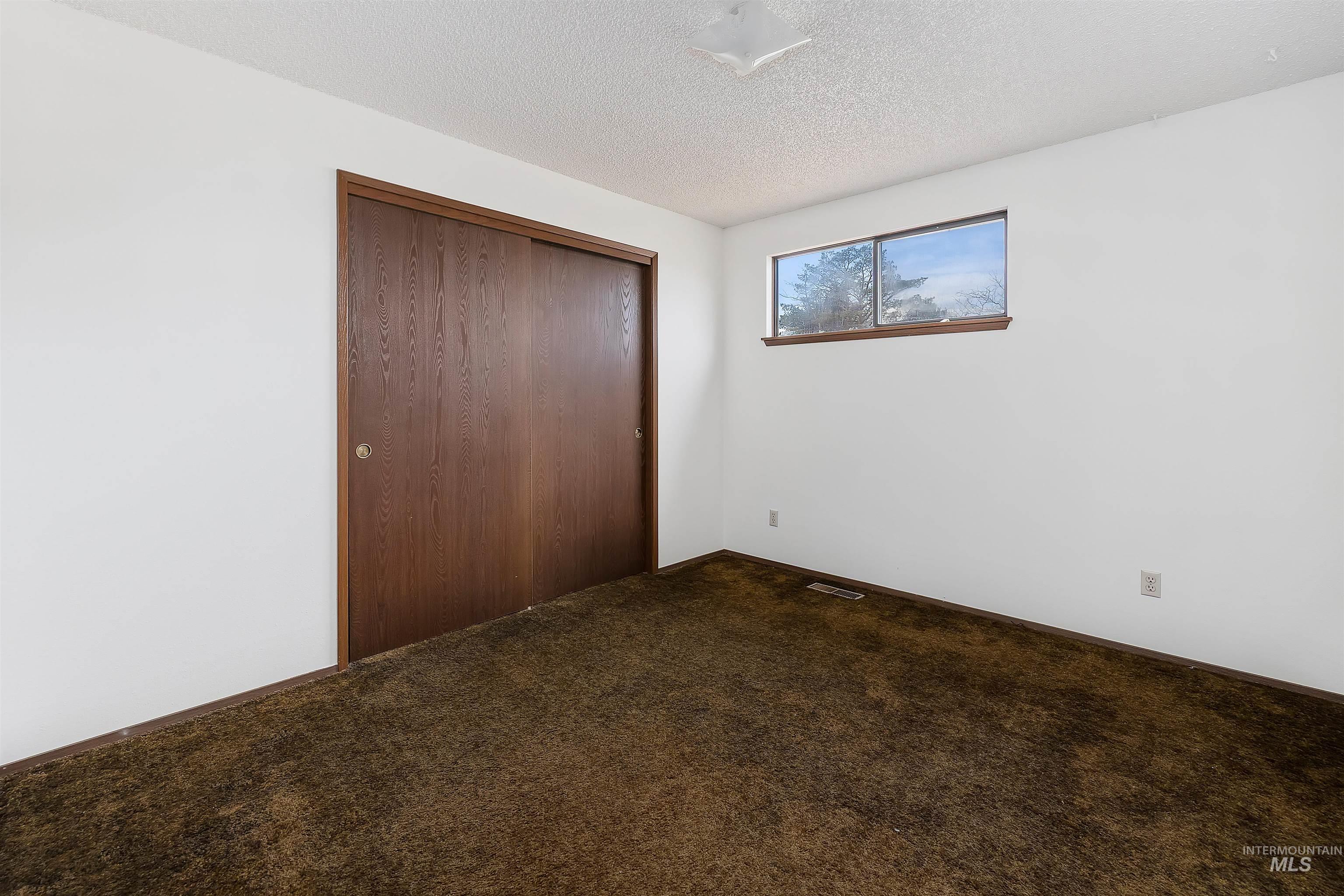 786 Meadows Drive Property Photo 20