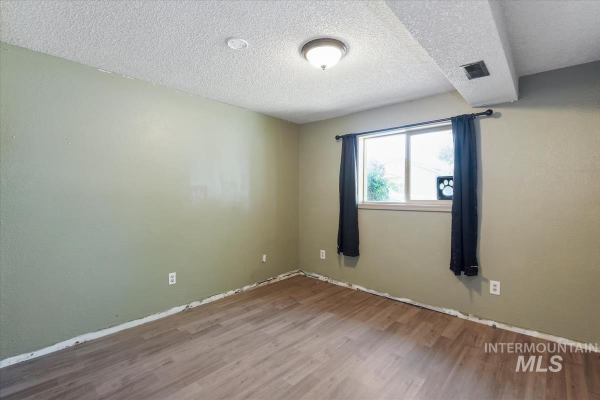 6498 W Denton St Property Photo 4