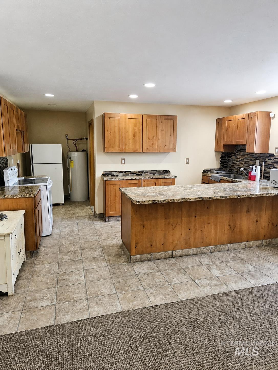 1646 Eldridge Avenue Property Photo 18