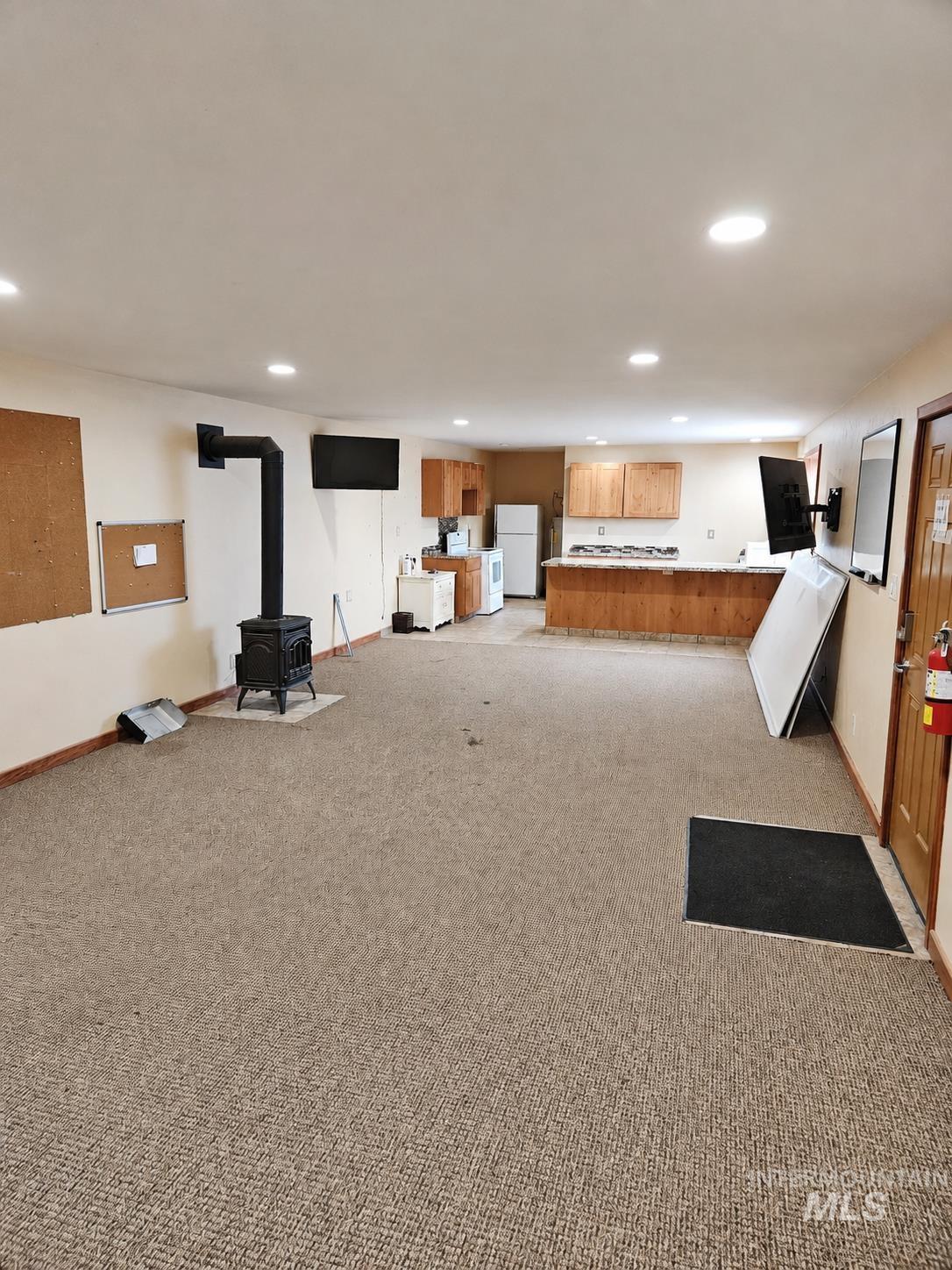 1646 Eldridge Avenue Property Photo 19