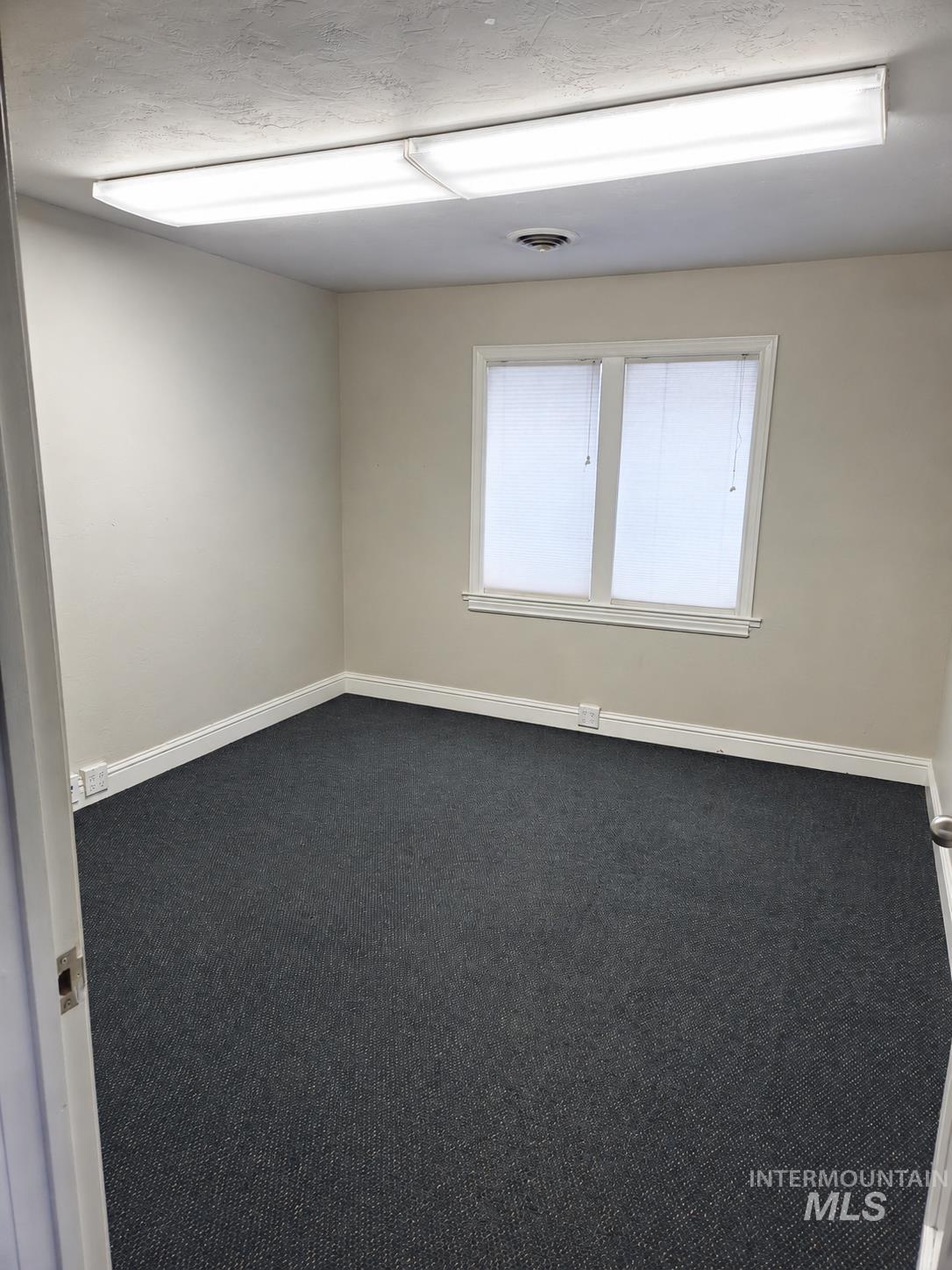 1646 Eldridge Avenue Property Photo 34