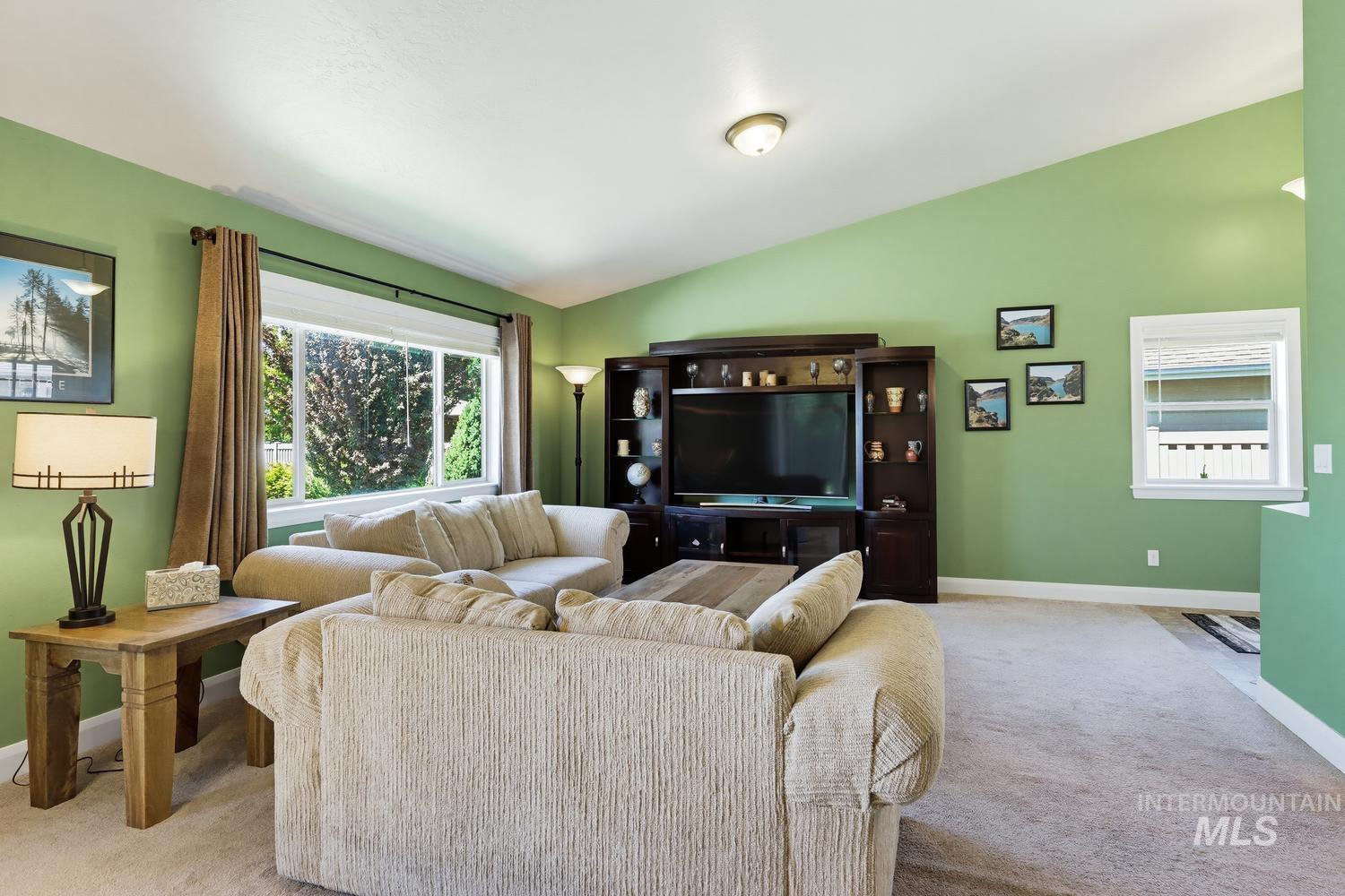 9513 S Updale Ave Property Photo 9
