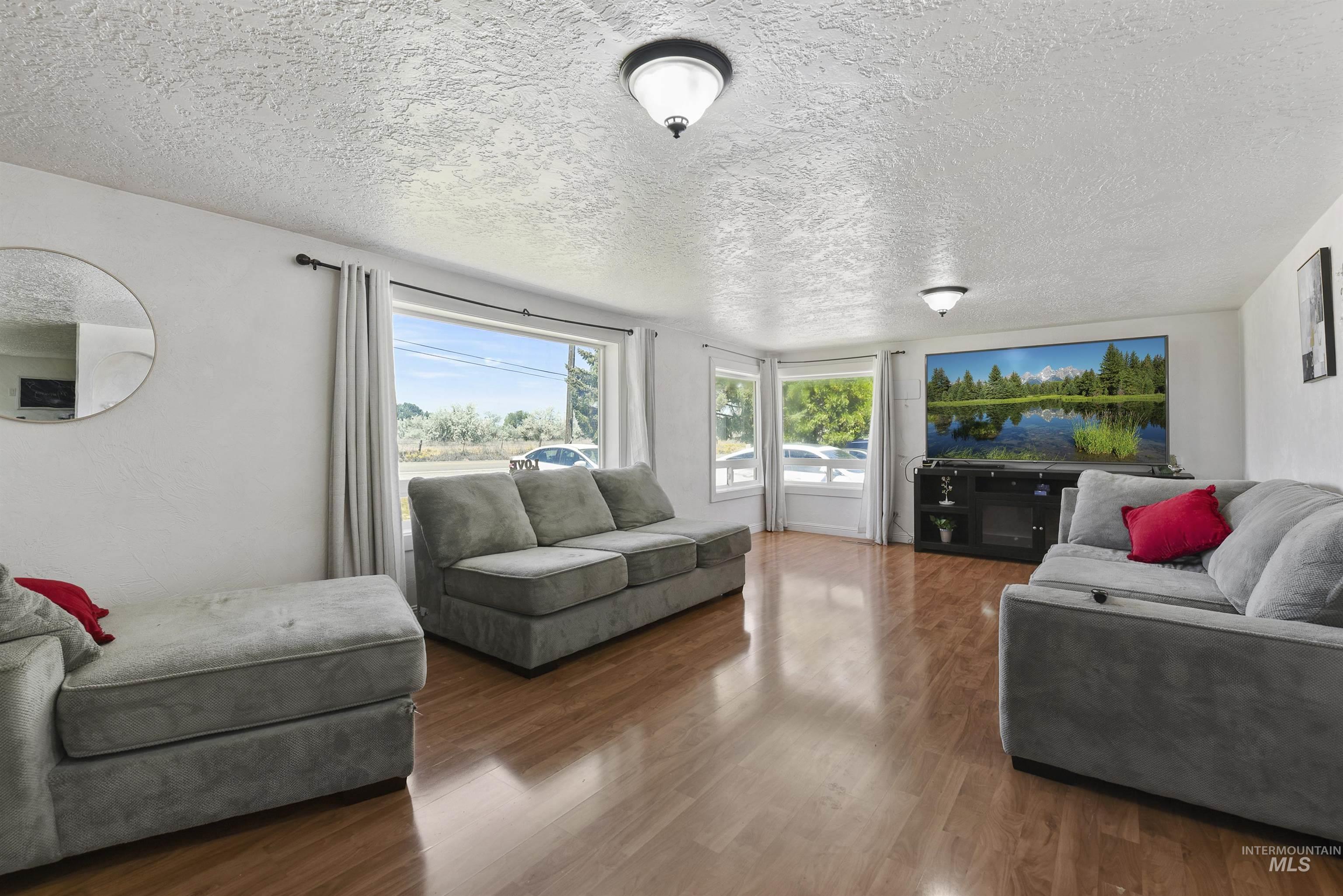 3819 S Montana Property Photo 4