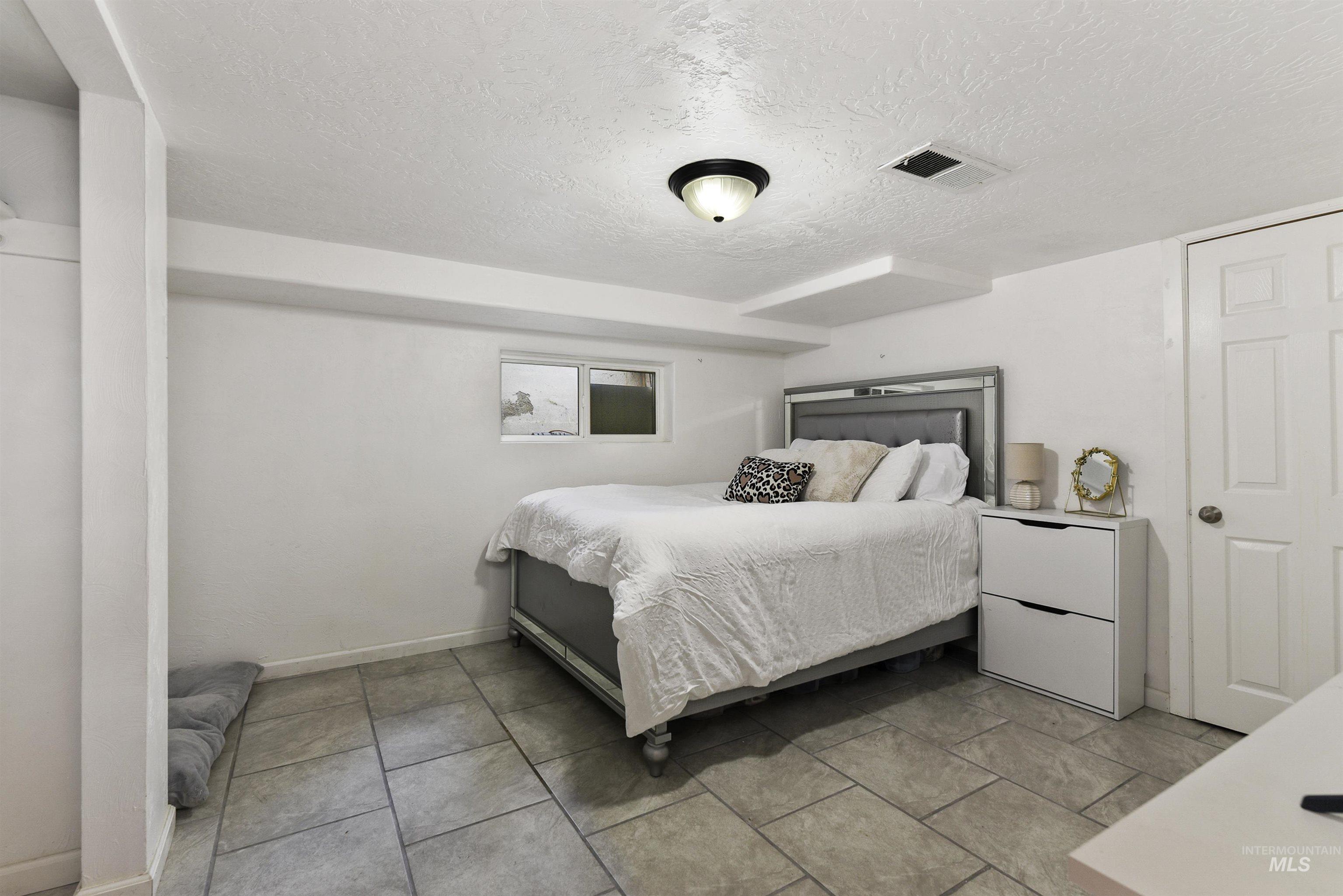 3819 S Montana Property Photo 19