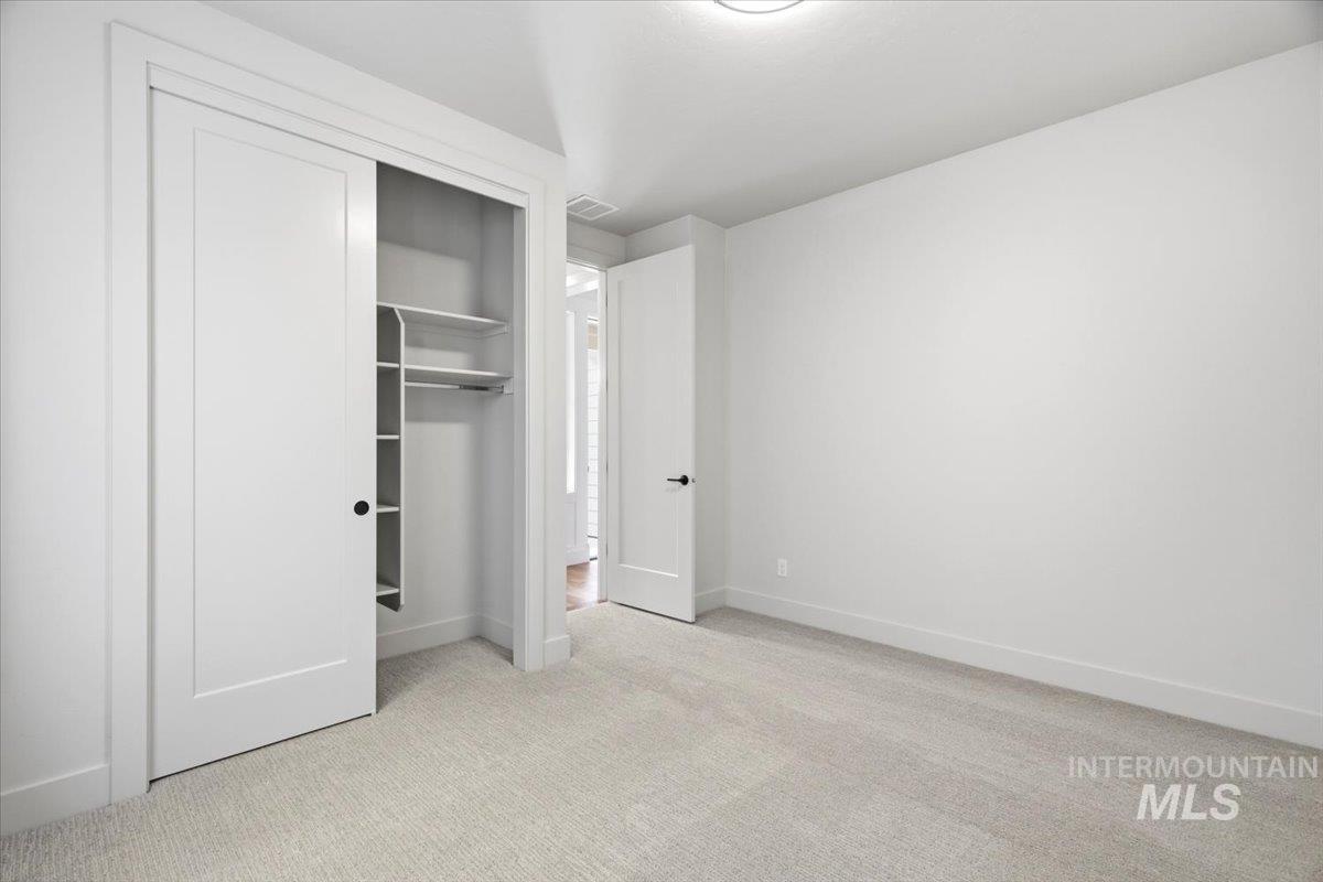 922 E Crescendo St Property Photo 16