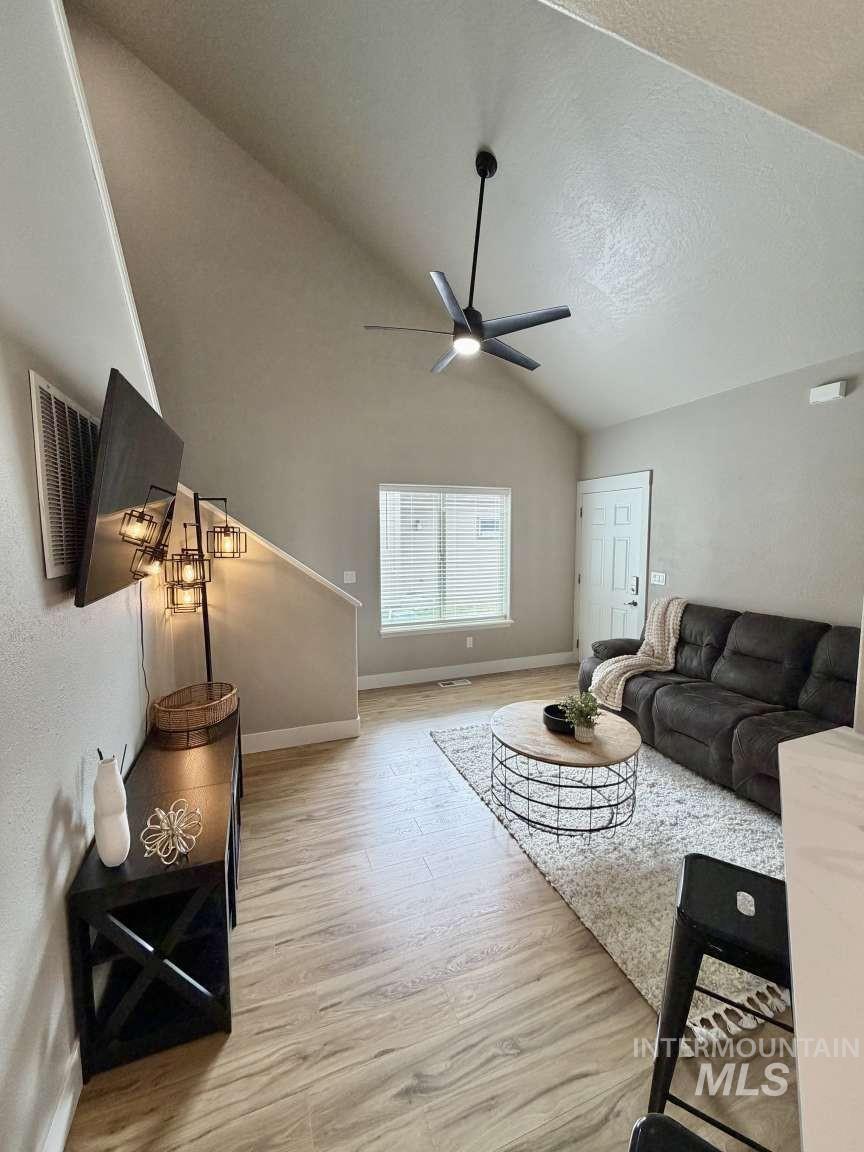 26 Mangum Cir #8 Property Photo 2