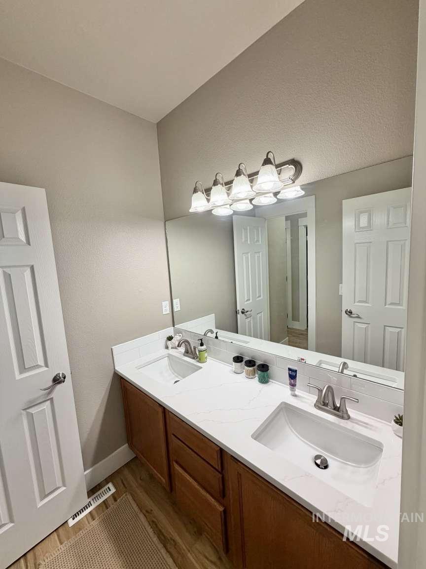 26 Mangum Cir #8 Property Photo 14