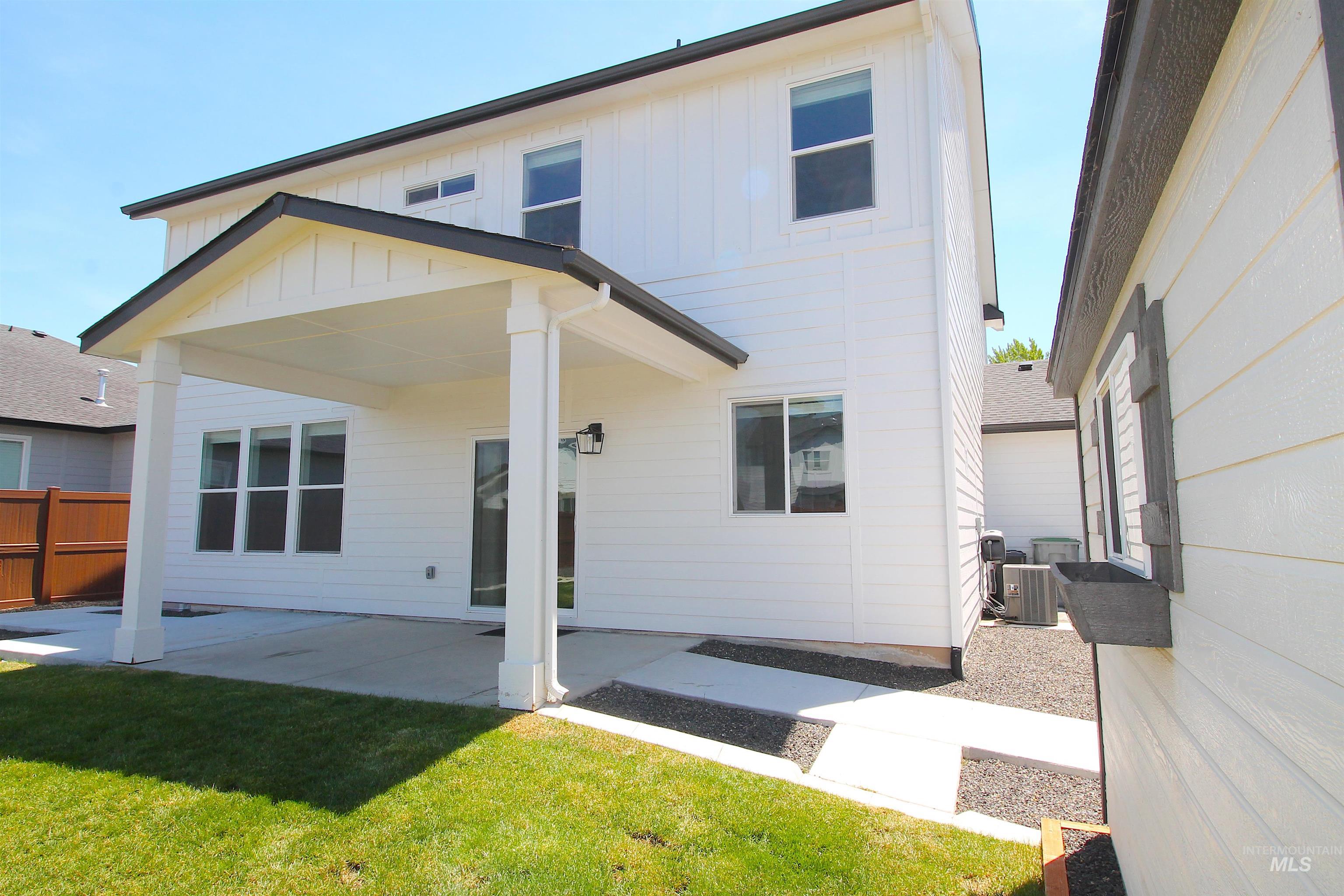 10010 W Lyrical Dr Property Photo 4