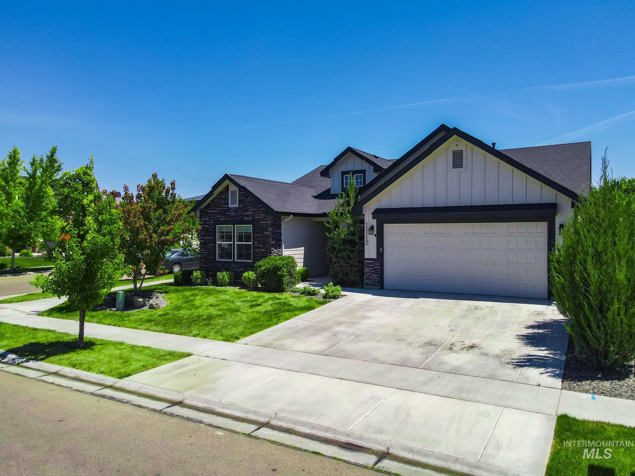 12112 S Culmen Way Property Photo 2