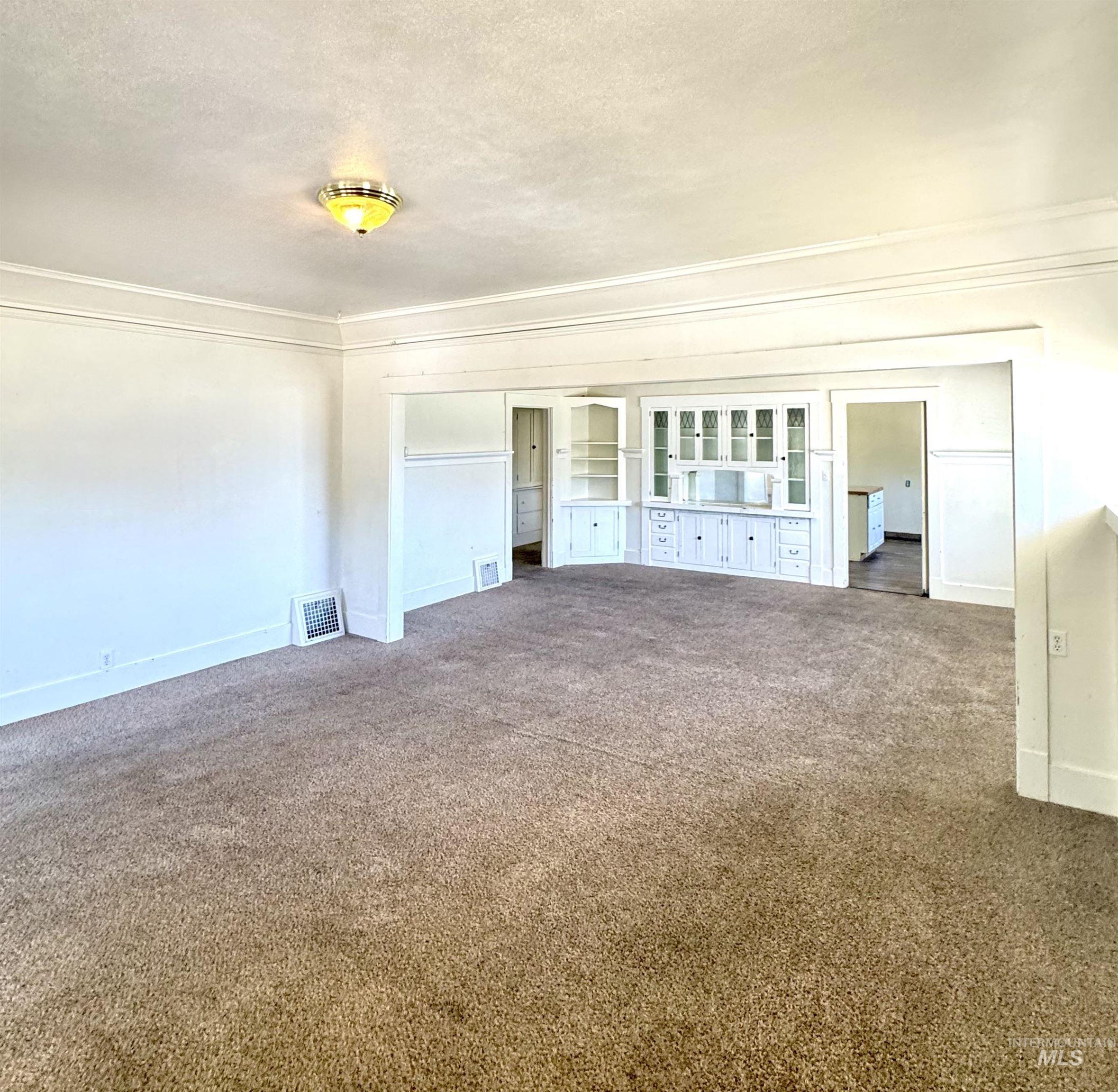 1639 Conant Ave Property Photo 4