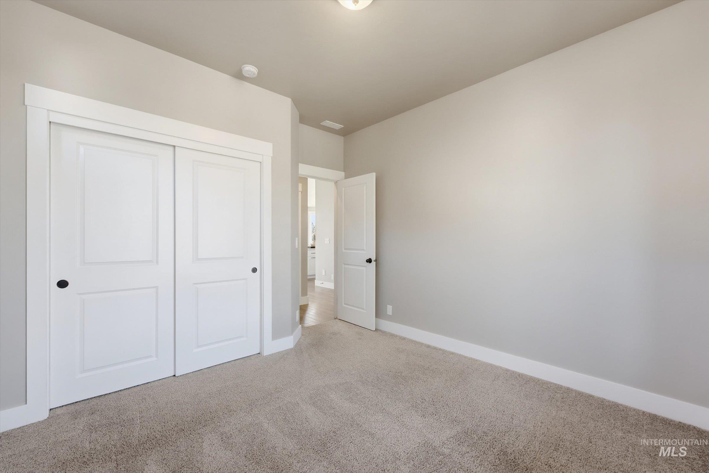 5697 W Kincreag St Property Photo 19